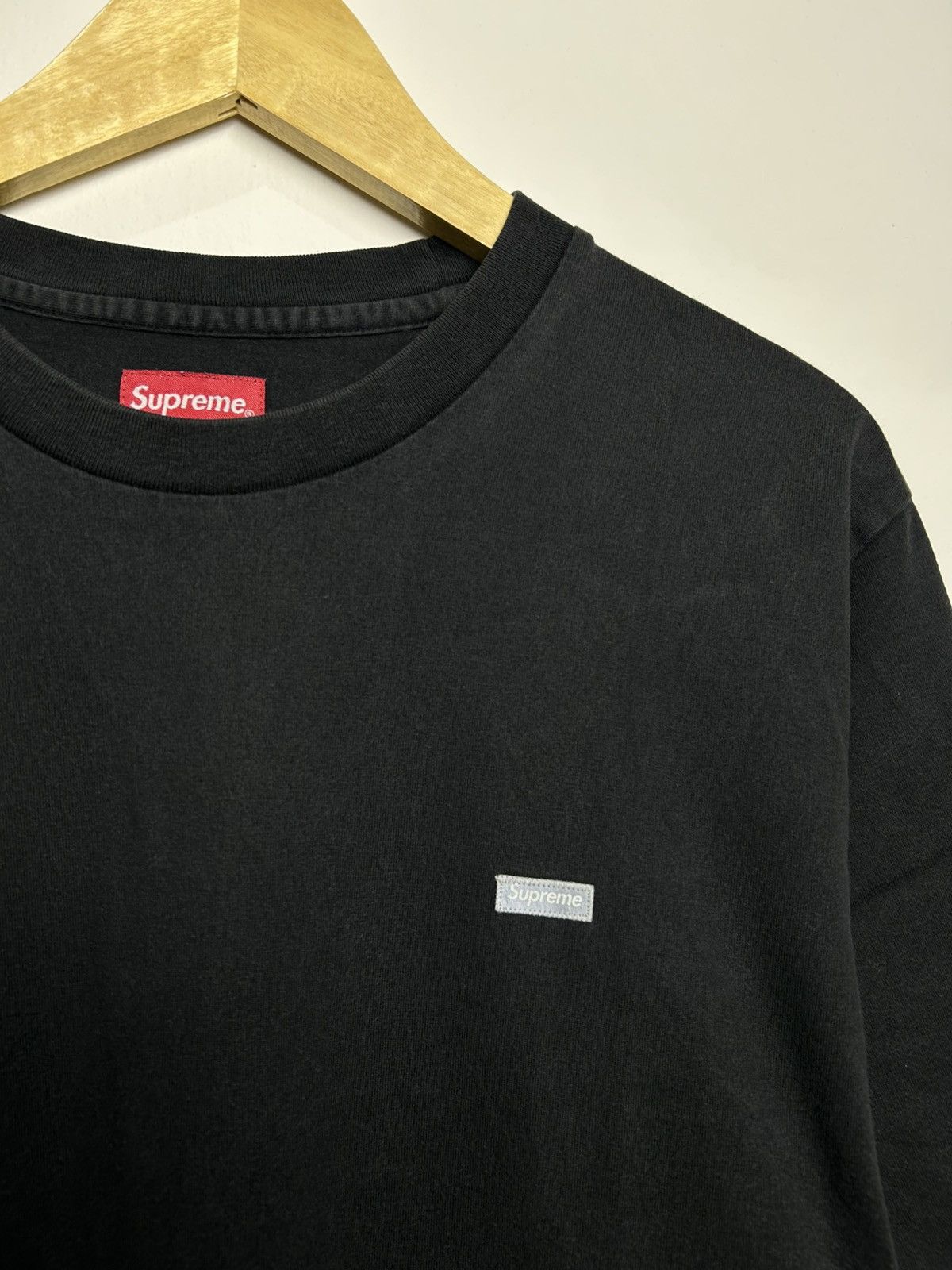 Supreme Supreme reflective small box tee Size US L / EU 52-54 / 3 - 3 Thumbnail