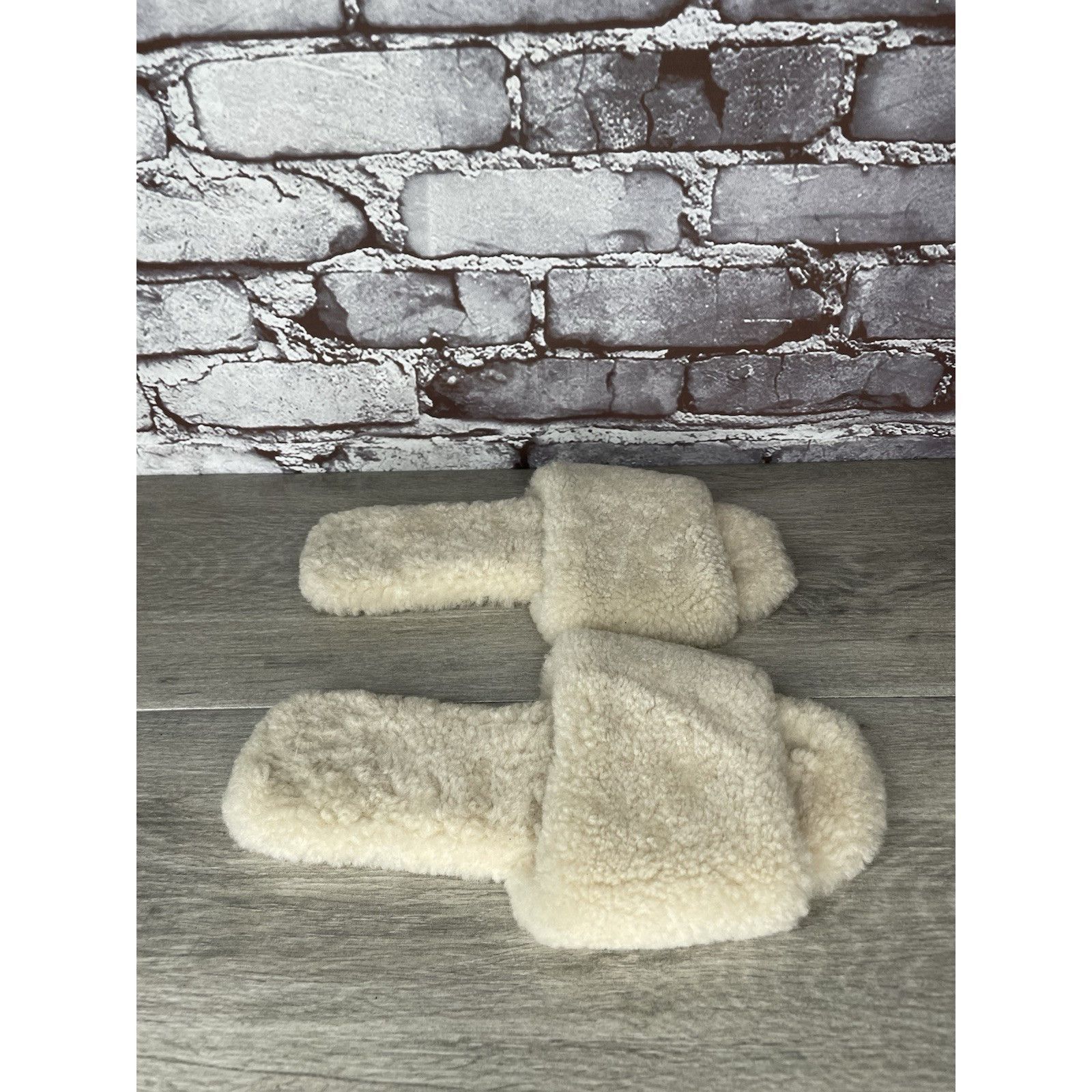 Other Raye Sherp Ivory Cream Faux Fur Slippers Open Toe Sandals Wo Size US 7 / IT 37 - 1 Thumbnail