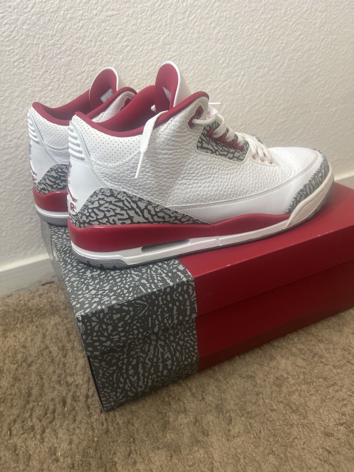 Jordan Brand Jordan 3 “Cardinal” Size US 11 / EU 44 - 2 Thumbnail