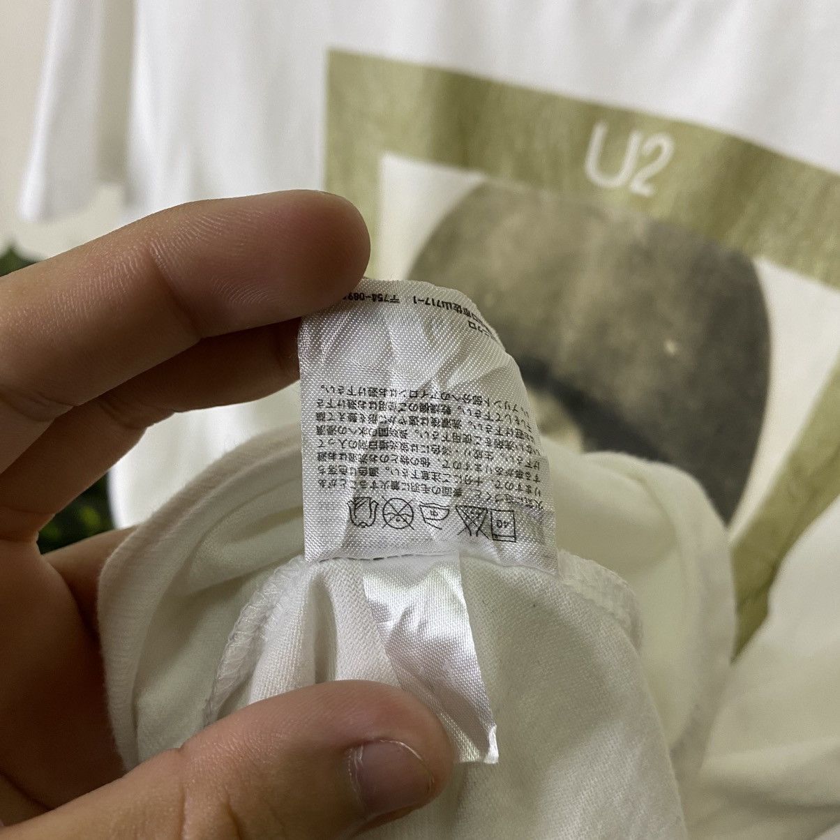 Band Tees U2 The Best of 1980–1990 x Uniqlo Collaboration T Shirt Size US S / EU 44-46 / 1 - 5 Thumbnail