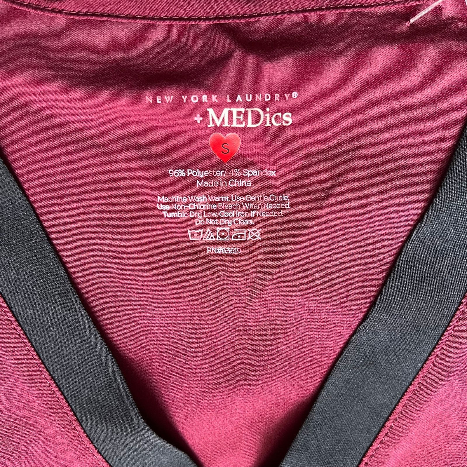 Other New York Laundry Medics Scrub Top (S) and Bottoms (M) Set Size S / US 4 / IT 40 - 7 Thumbnail