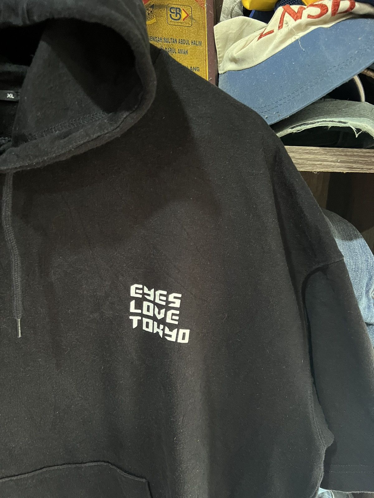GU 🔥Rare Gu x Tadaomi Shibuya Eyes Love Tokyo Hoodie Size US XL / EU 56 / 4 - 9 Thumbnail