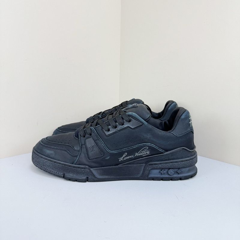 Louis Vuitton Louis Vuitton Trainer Low Top Sneakers for Men 0079 Size US 8 / EU 41 - 1 Thumbnail