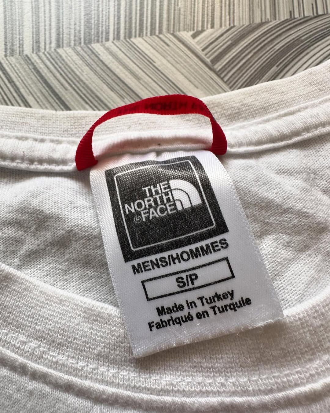 The North Face T-shirt TNF Size US S / EU 44-46 / 1 - 3 Thumbnail