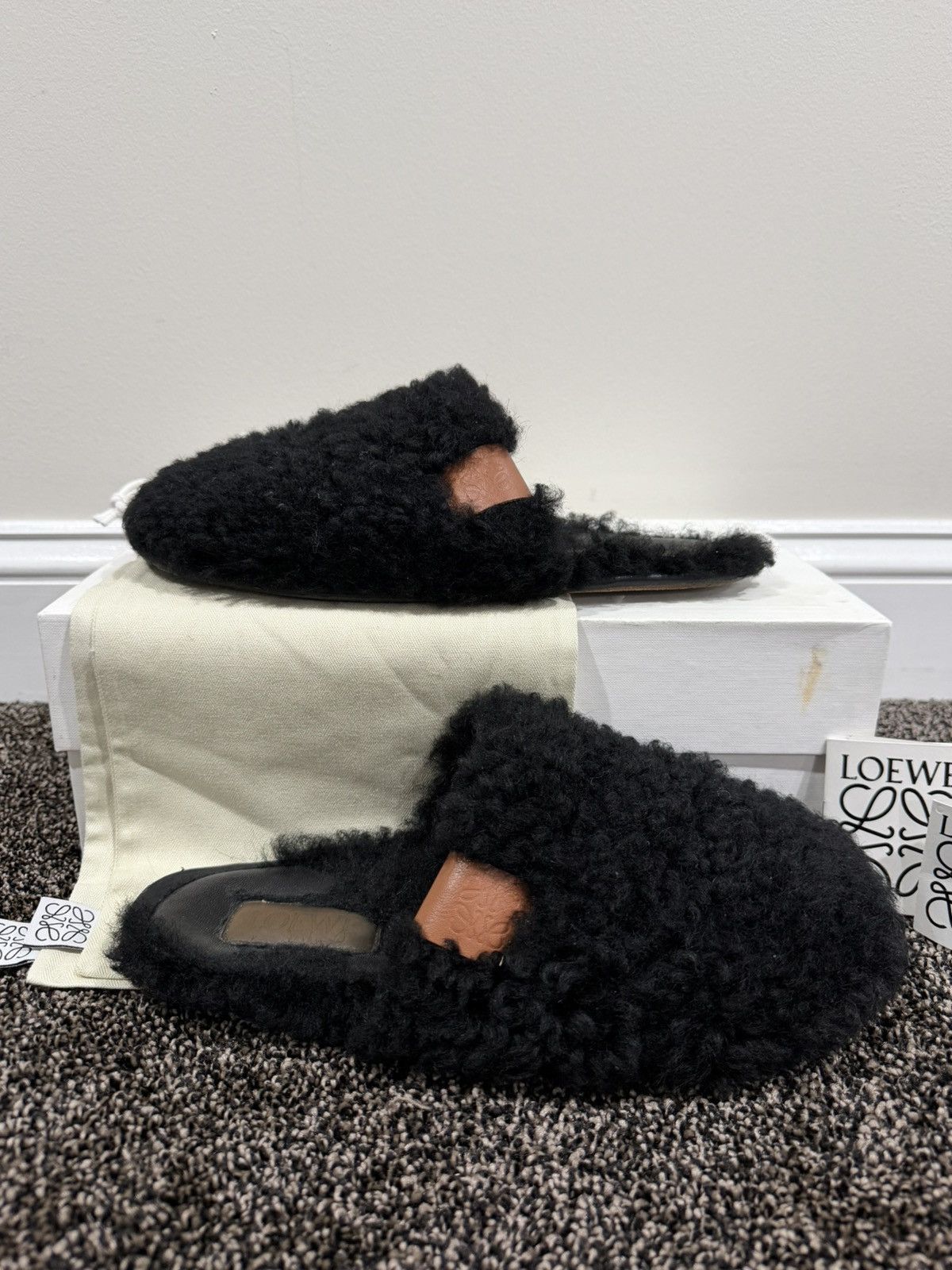 Loewe Loewe Shearling Black Wool Anagram Logo Slip On Slippers Size US 9 / EU 42 - 1 Thumbnail