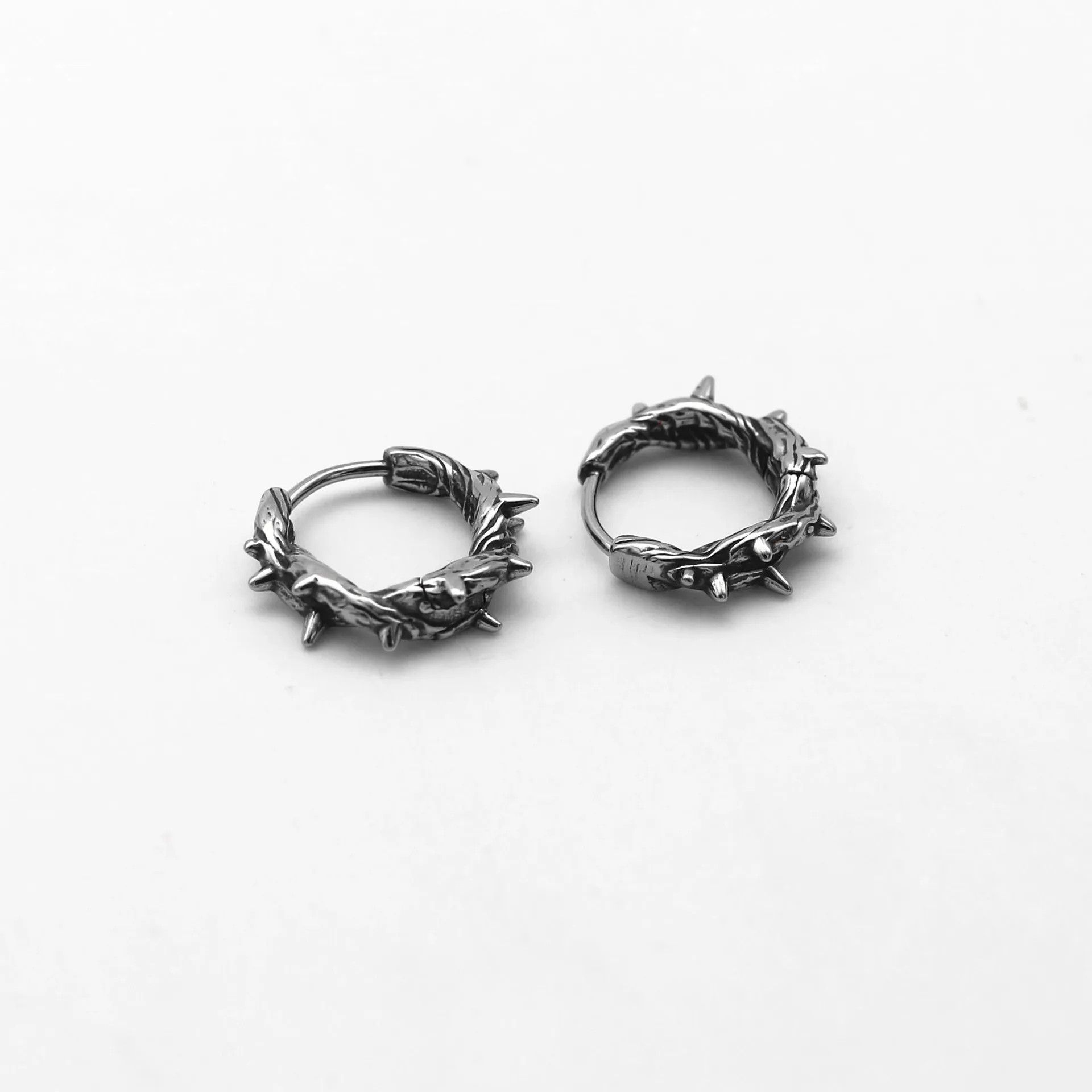 Jewelry × Vintage Men's Small Earrings Size ONE SIZE - 3 Thumbnail
