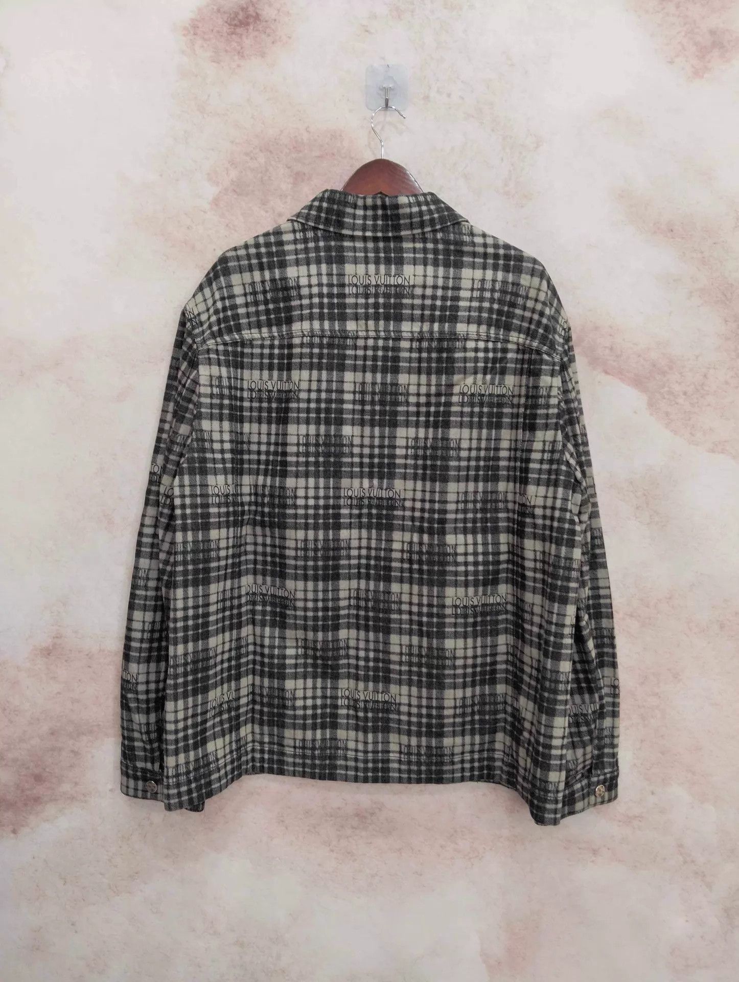 Louis Vuitton LV Monogram Logo Long Sleeve Shirt Jkt54 Size US L / EU 52-54 / 3 - 2 Thumbnail