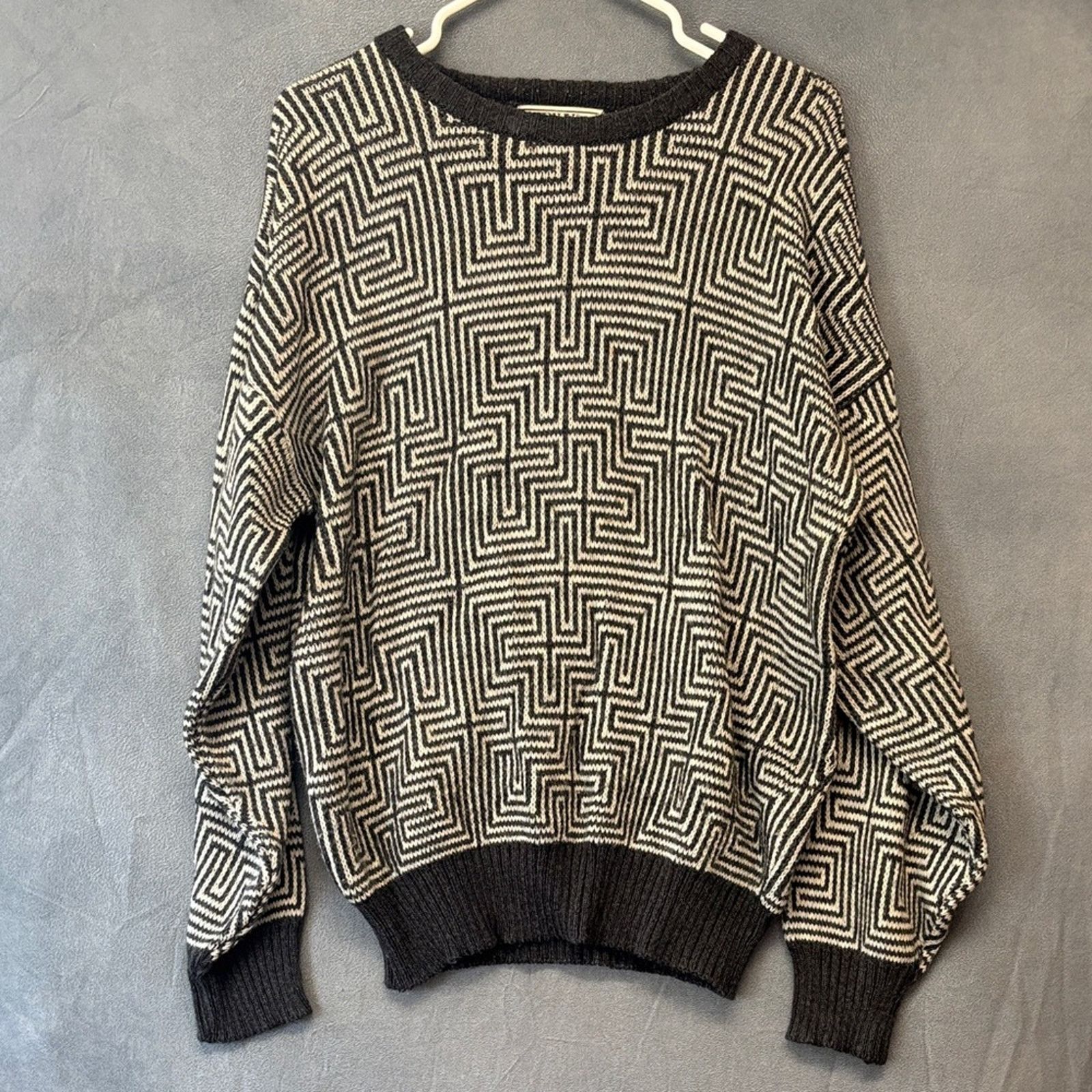 Other Vintage TJW by Mervyn’s Geometric Maze Pattern Knit Sweater Size US M / EU 48-50 / 2 - 1 Thumbnail