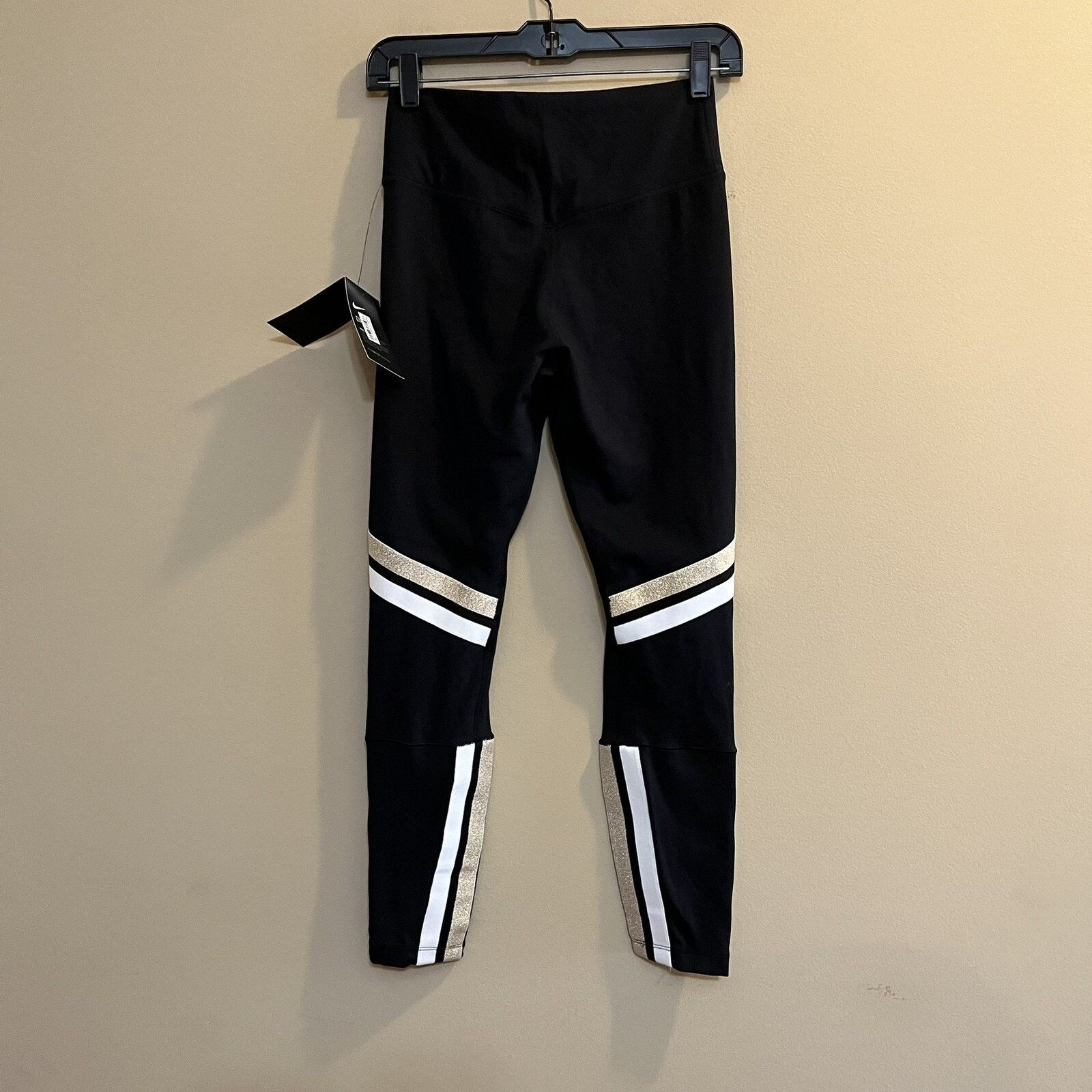 Nike Nike Dri-Fit NWT Women's Black Gold Striped Leggings Sz S Size 26" / US 2 / IT 38 - 9 Thumbnail