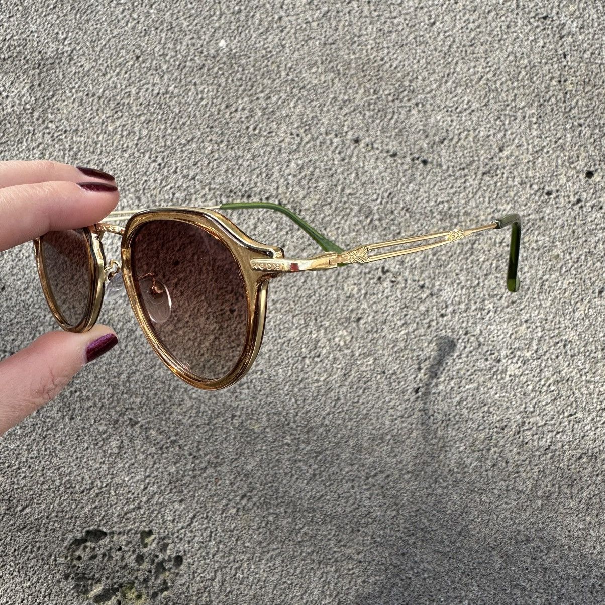 Other SUNGLASSES BRAND NEW CLASSIC RETRO VINTAGE KZ1061-04 Size ONE SIZE - 2 Thumbnail