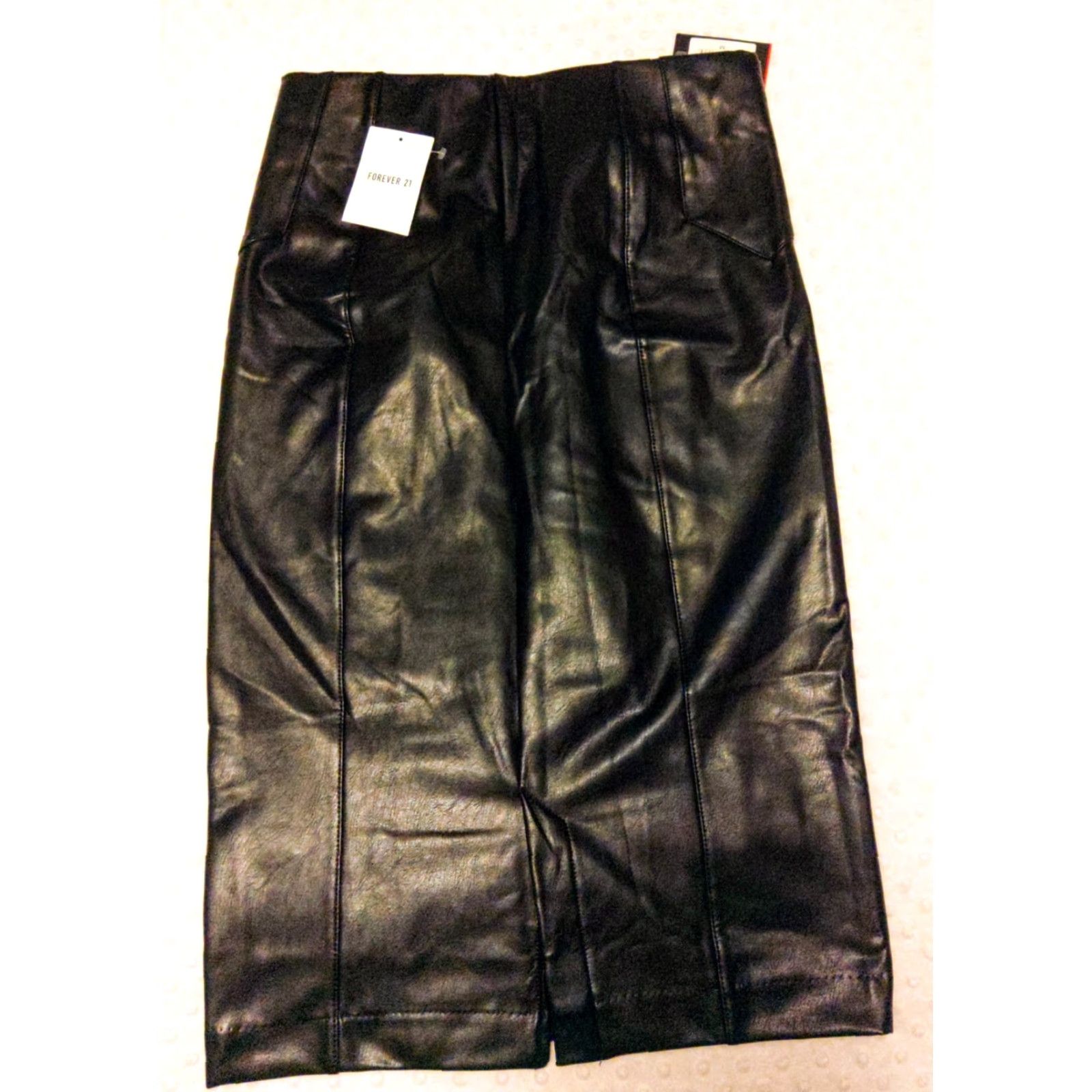 Vintage BBJ Los Angeles Skirt Women’s Size M Pull On Faux Leather Knee Length Black Stretch Lined 4 Seasons Casual Party/Cocktail Men/Women? Size 32" / US 10 / IT 46 - 6 Thumbnail