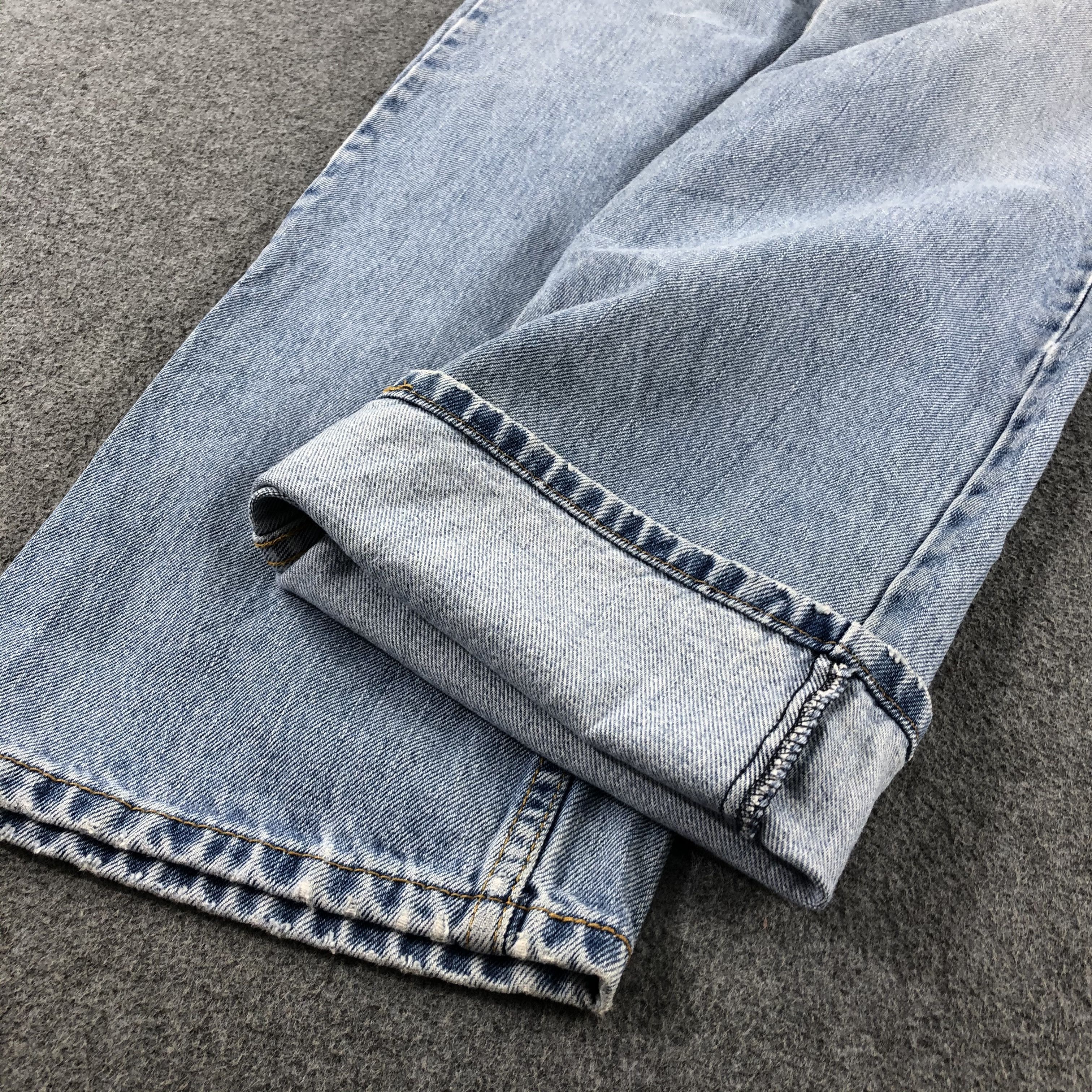 Levi's Vintage Blue Wash Levis 505 Jeans-J2457 Size US 33 - 7 Thumbnail
