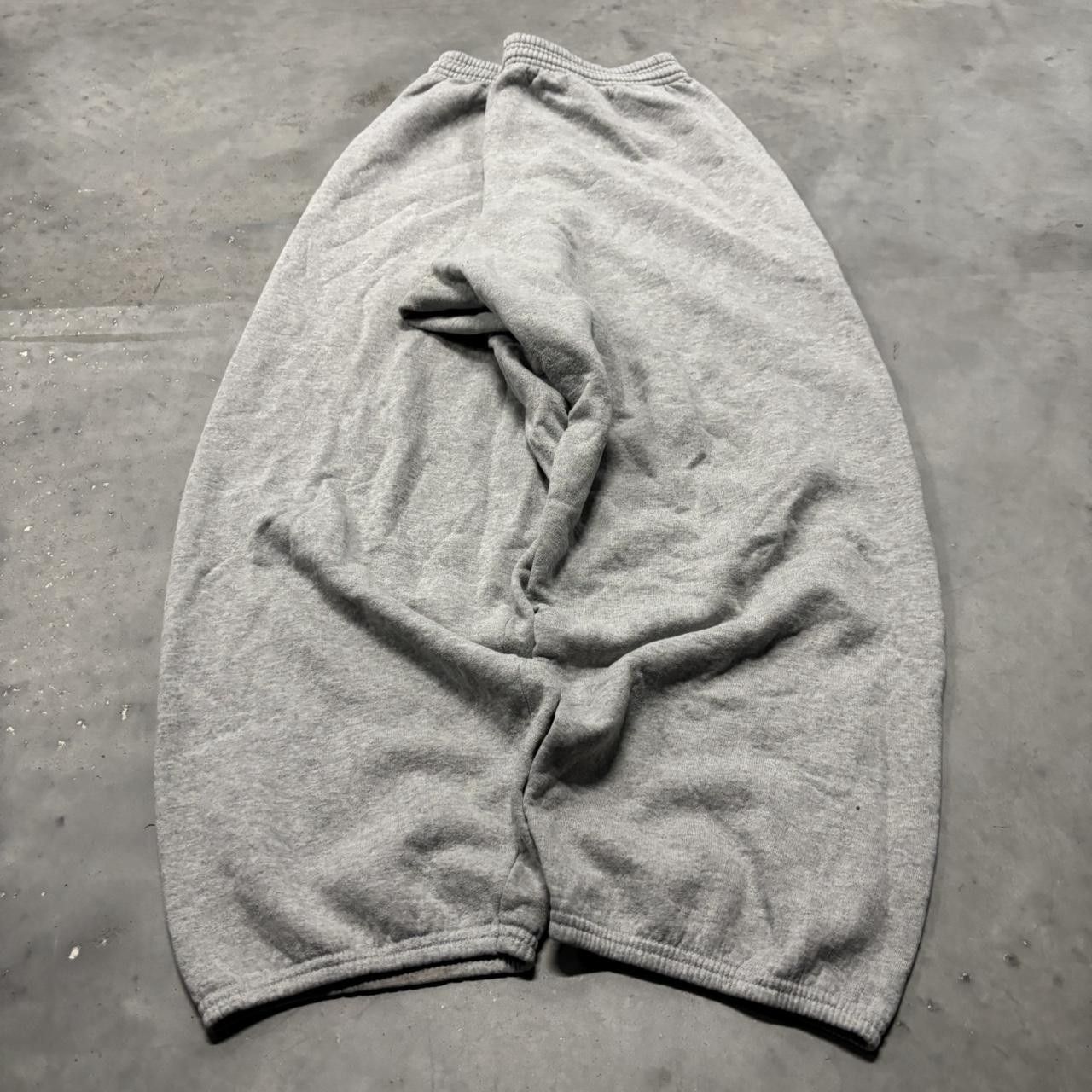 Japanese Brand × Vintage Crazy Vintage Y2K/2000s Baggy Light Grey Streetwear Essential Sweatpants! Size US 34 / EU 50 - 3 Thumbnail