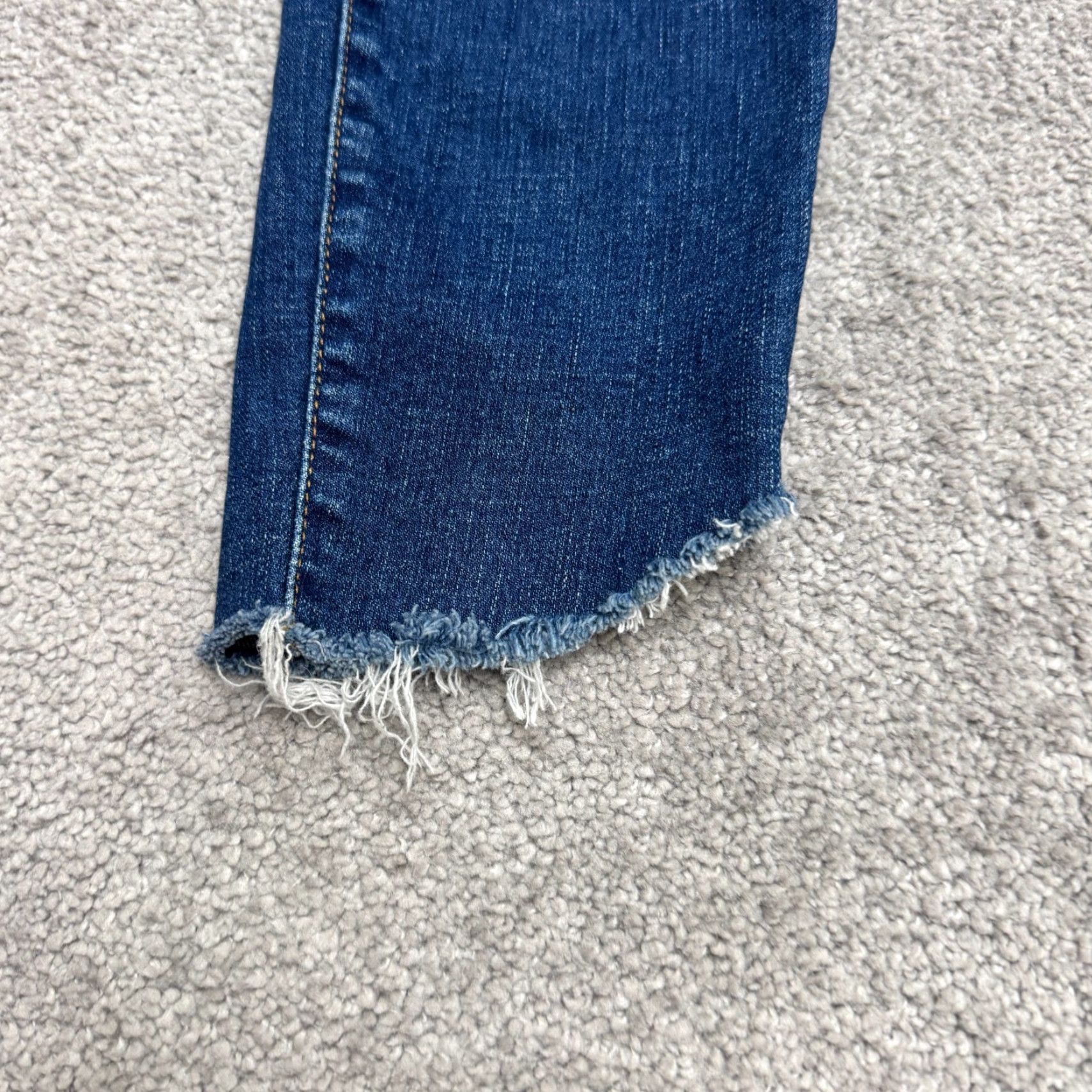 Frame Frame Le Skinny De Jeanne Crop Denim Jeans Womens 27 Work Wash Raw Frayed Hem Size 27" / US 4 / IT 40 - 6 Thumbnail
