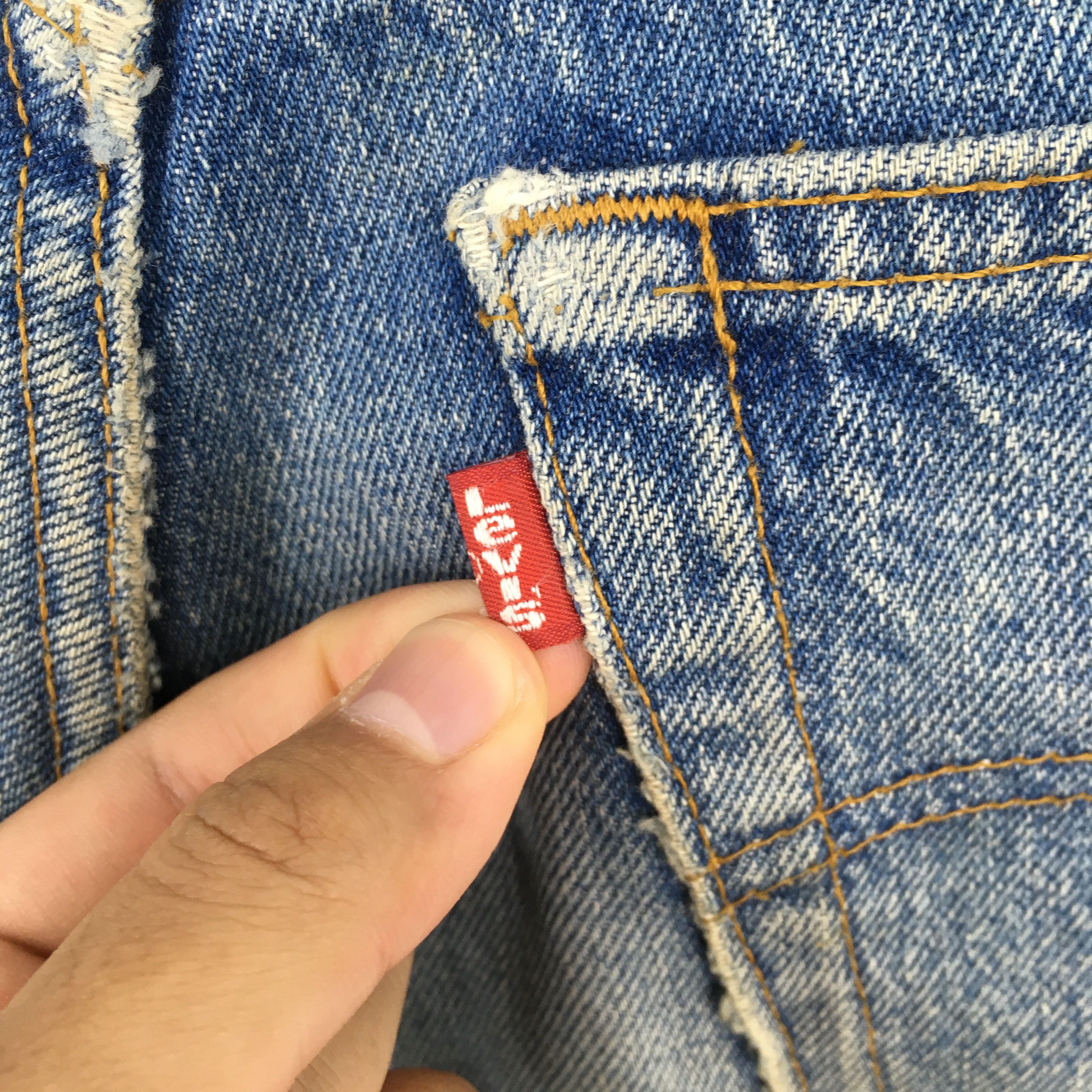 Levi's Size 29x33 Vintage 80s Levi's 501 Faded Blue Jeans S930 Size US 29 - 12 Thumbnail