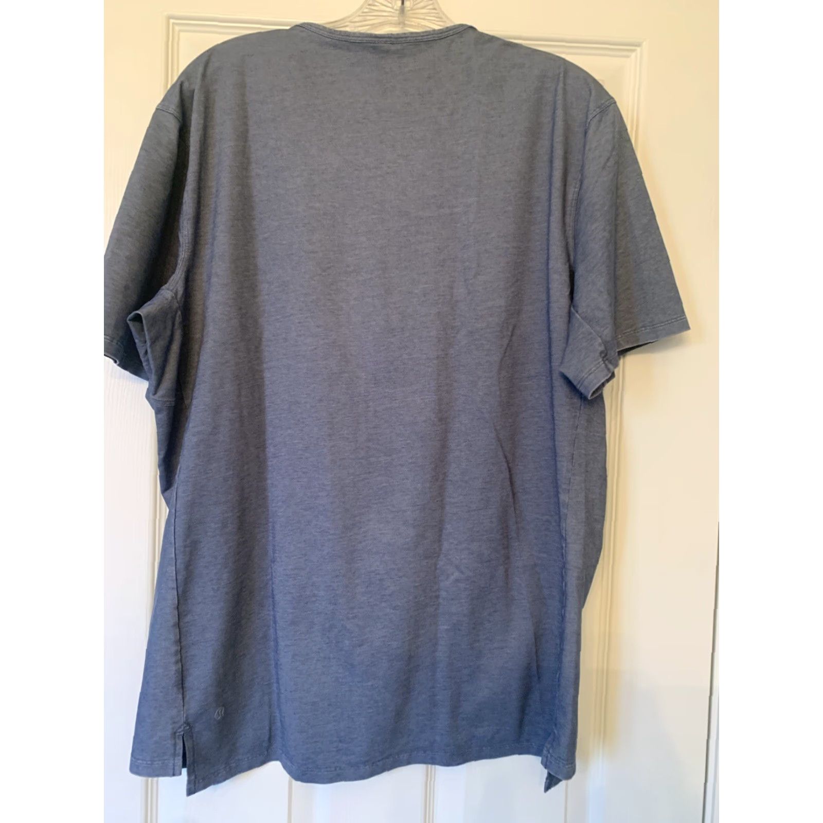 Lululemon Lululemon Commission River Blue T-Shirt Short Sleeve Athletic Shirt Men's L Size US L / EU 52-54 / 3 - 3 Thumbnail