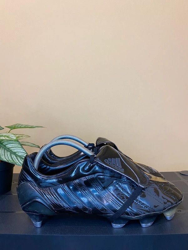 Adidas Adidas Predator Powerswerve Football Boots 2007 Size US 9 / EU 42 - 1 Thumbnail