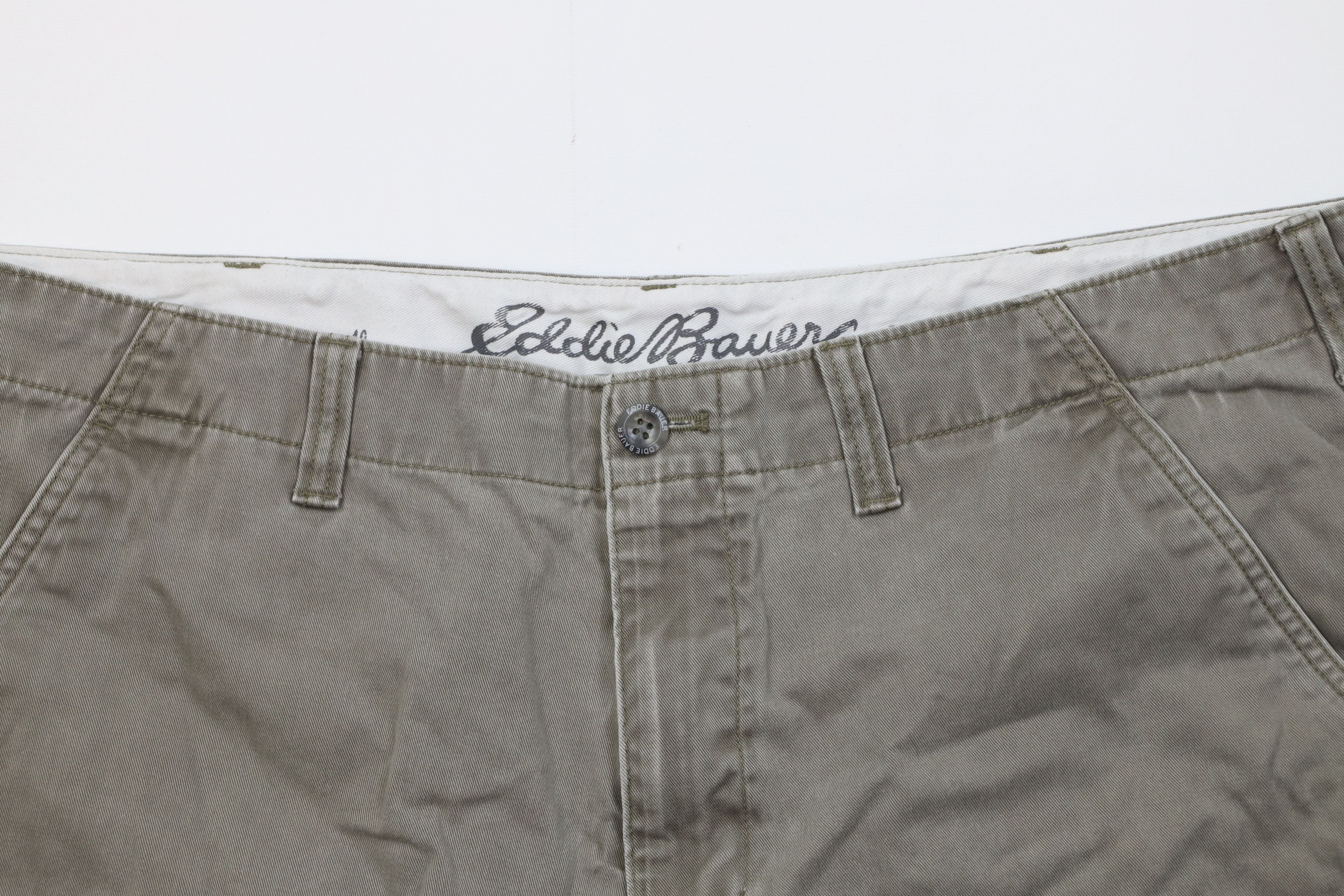 Eddie Bauer Vintage Eddie Bauer Heavyweight Cargo Shorts Green Cotton Size US 40 / EU 56 - 2 Thumbnail