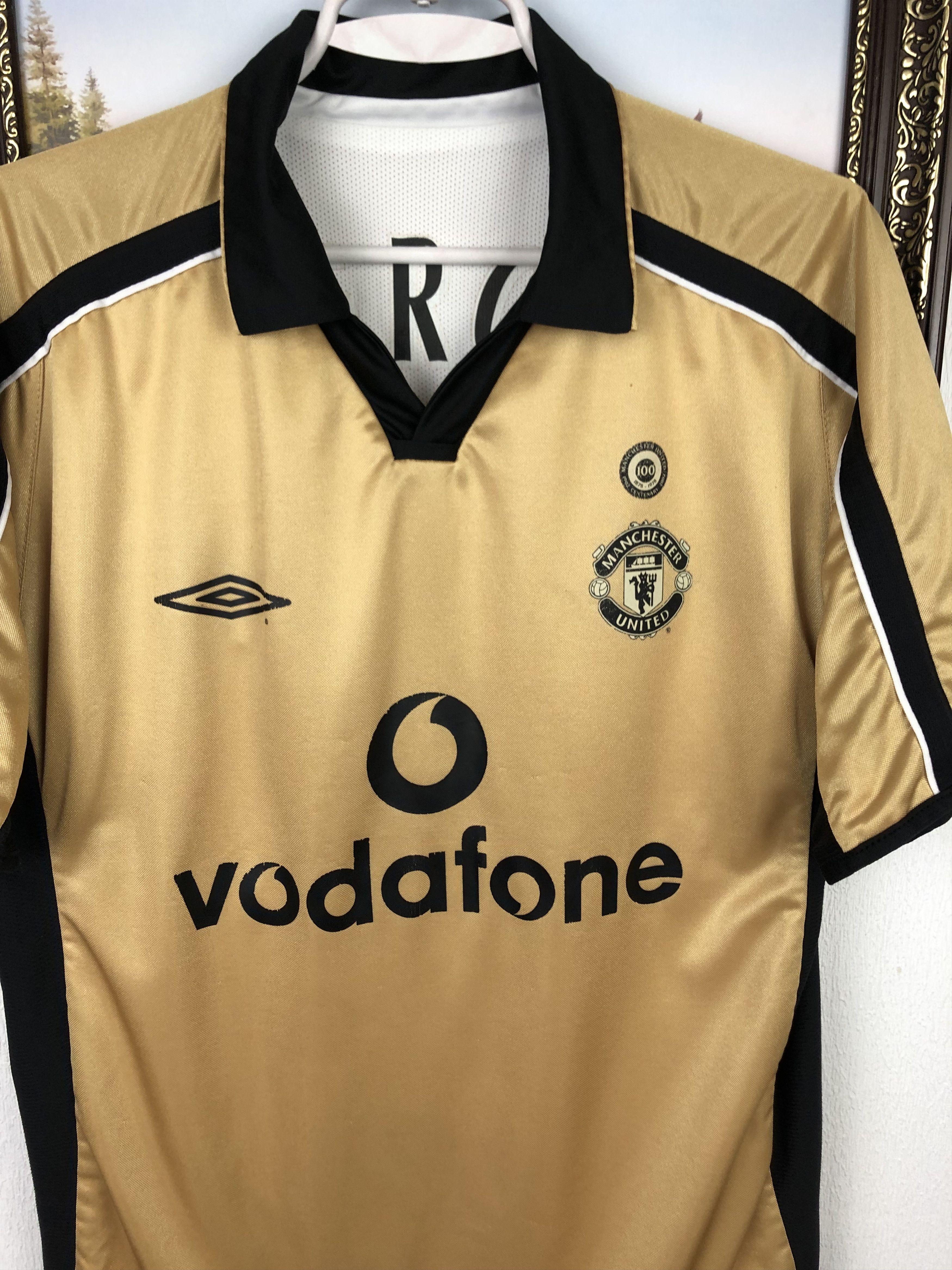Umbro Manchester United football shirt 2001 Soccer Veron Jersey Size US M / EU 48-50 / 2 - 11 Thumbnail