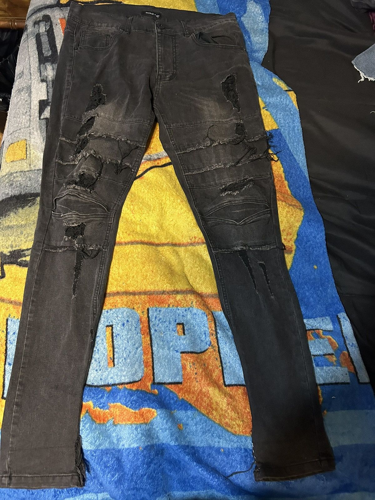 Forever 21 Distressed jeans Size US 30 / EU 46 - 1 Thumbnail
