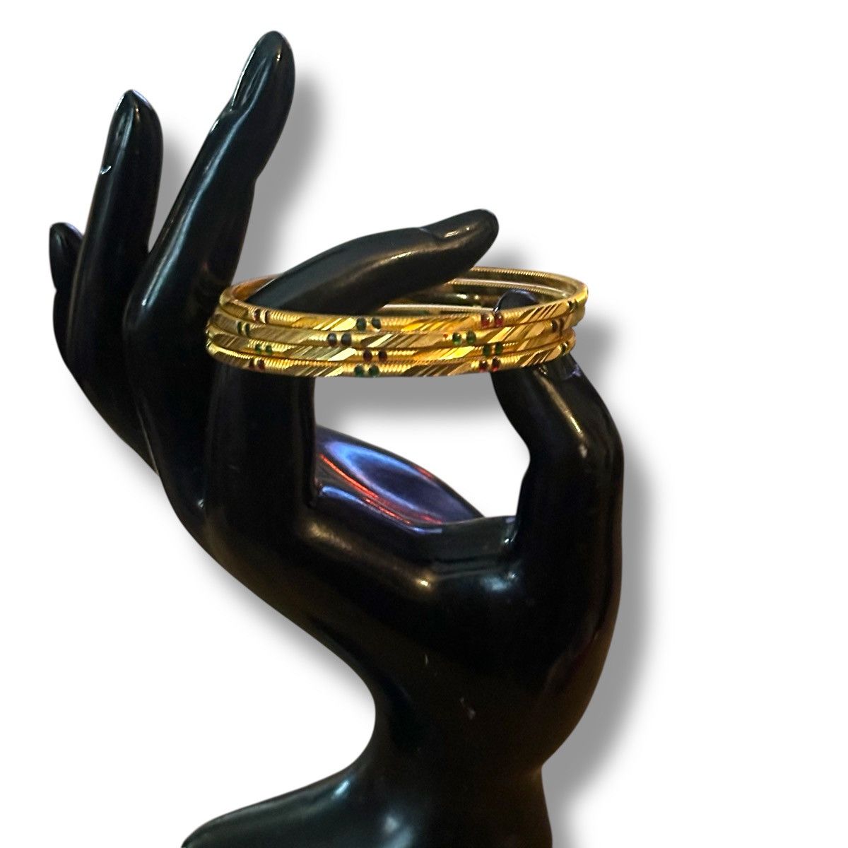 Vintage Vintage gold tone diamond cut red and green stone bangles Size ONE SIZE - 2 Thumbnail