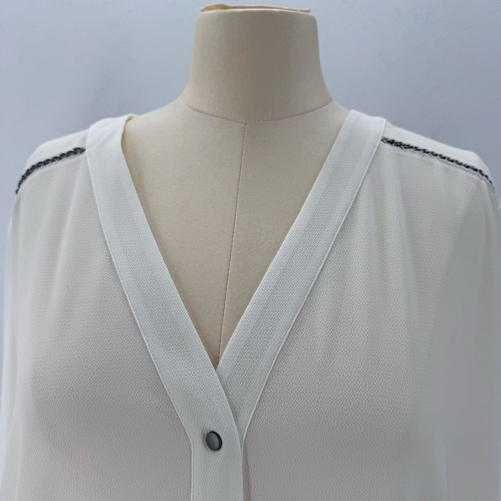 Marina Rinaldi Marina Rinaldi White Button Up Chain Blouse 31/US 22 Neutral Size 3XL / US 20-22 - 4 Thumbnail