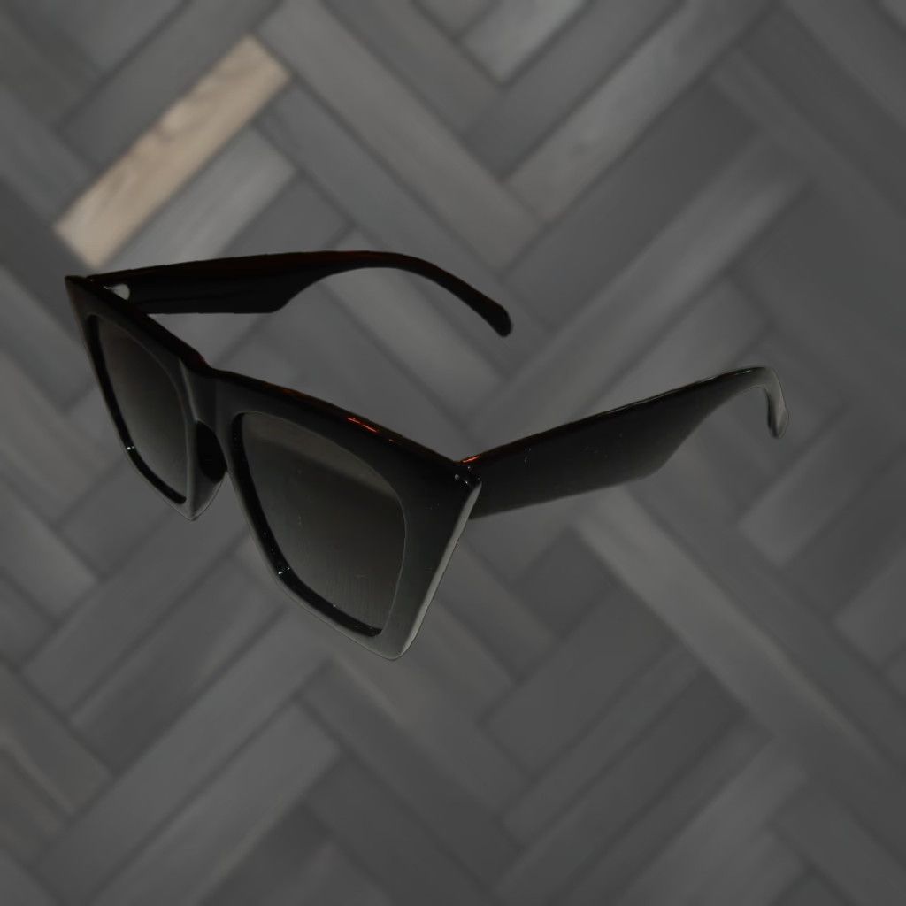 H&M H&M Women's Black Sunglasses - Frames with Minor Scratches Size ONE SIZE - 1 Thumbnail
