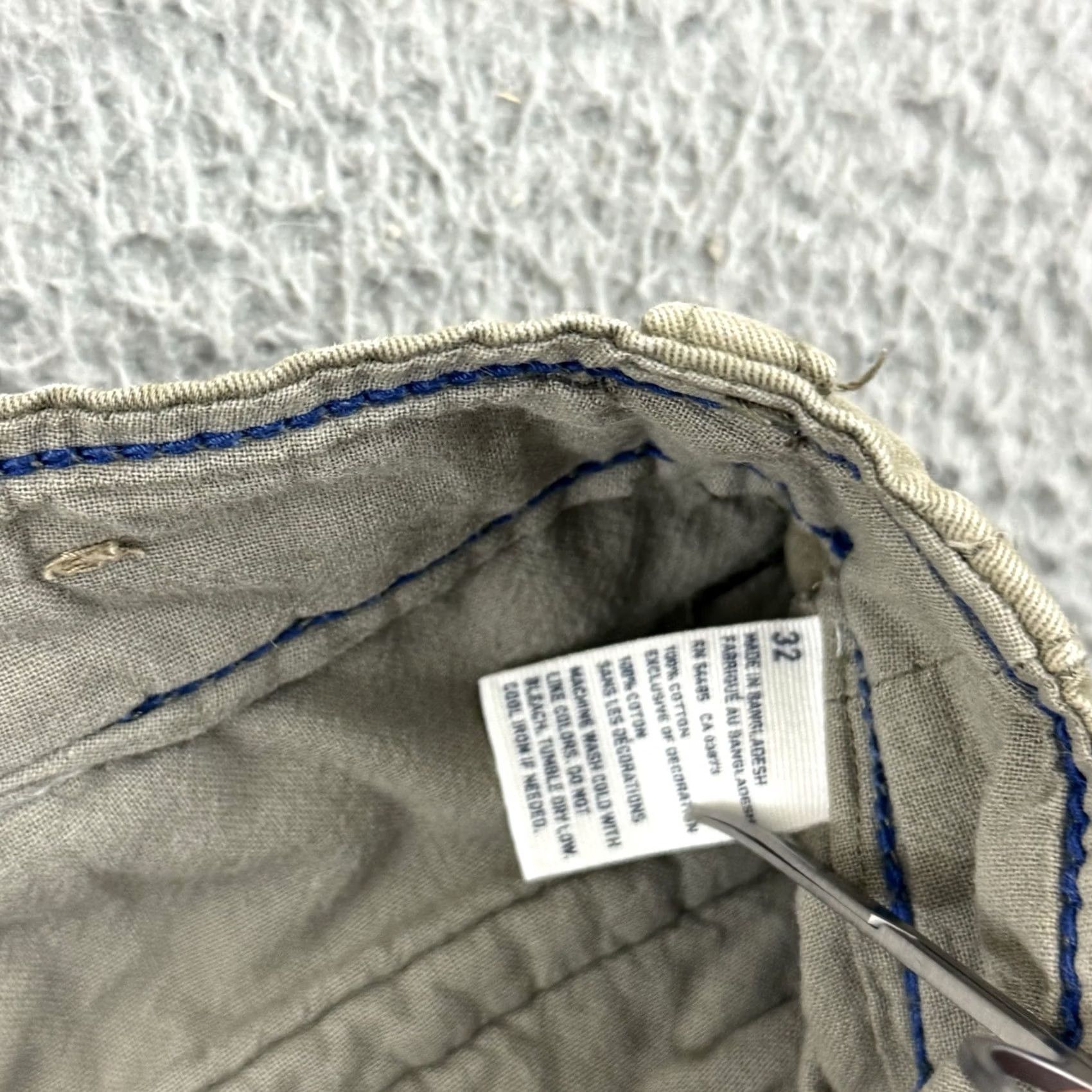 American Eagle Outfitters VINTAGE American Eagle Shorts Mens 32 Brown Cargo Classic Skater Surf 10” Y2K Size US 32 / EU 48 - 6 Thumbnail