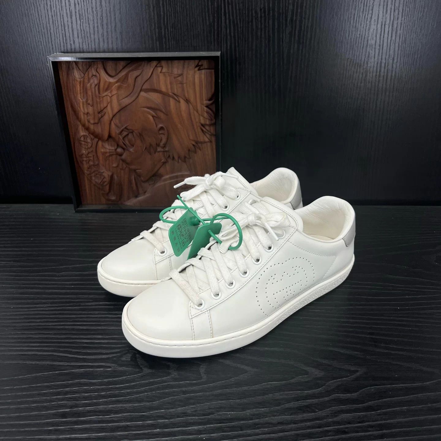 Gucci Gucci Ace White & Gray 37.5 Worn 2x Like New Com Box Size US 7 / IT 37 - 1 Thumbnail