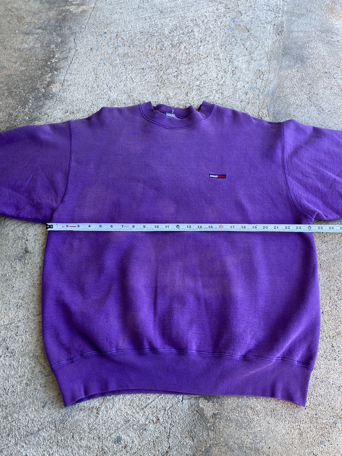 Tommy Hilfiger × Vintage Vintage 90’s Tommy Hilfiger Faded Purple Sweatshirt Size US XL / EU 56 / 4 - 8 Thumbnail