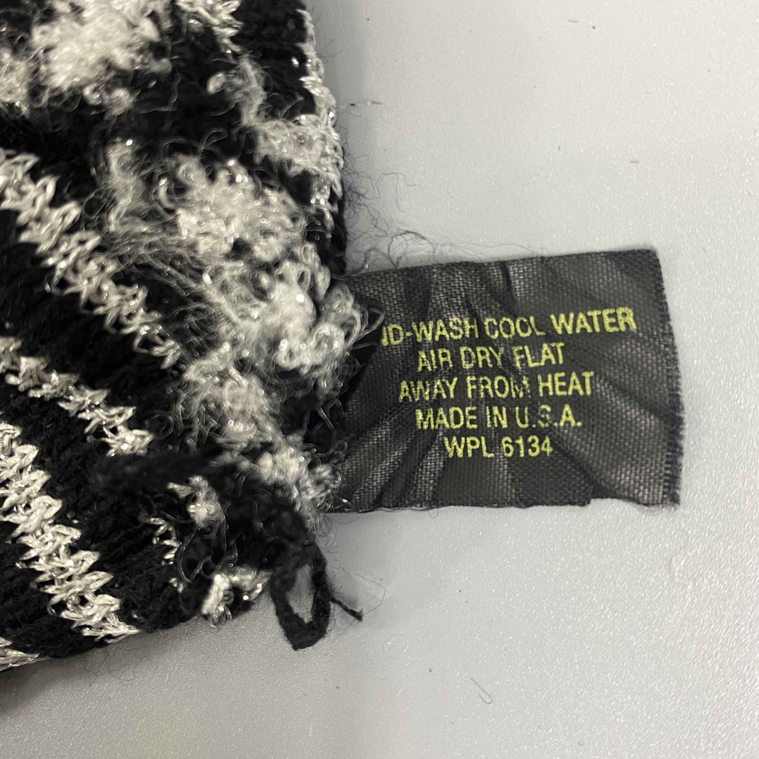 Japanese Brand Black And White Stripe Snow Cap Hat -BN867 Size ONE SIZE - 7 Thumbnail