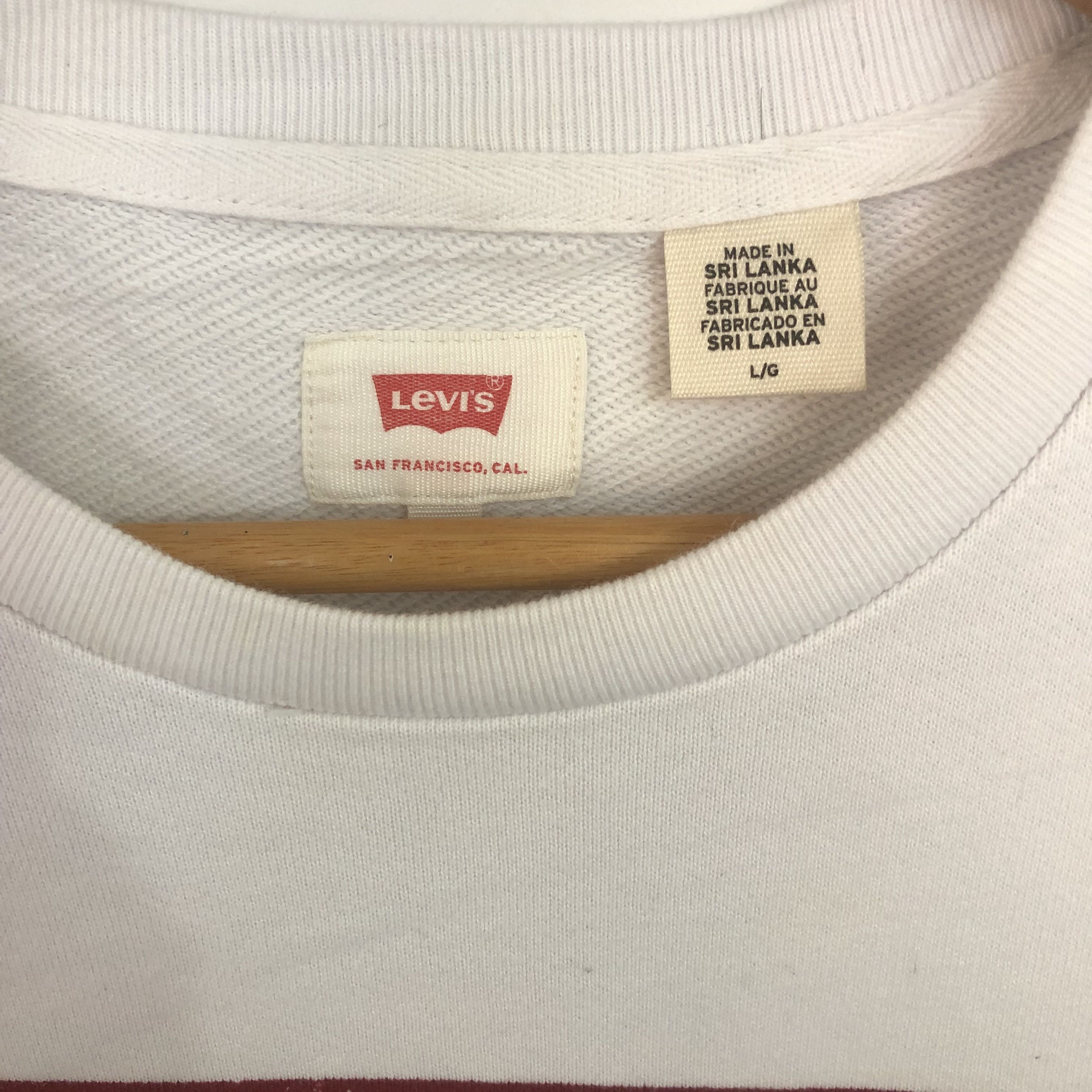 Levi's Levis Long Sleeve White Sweatshirt Medium Spell Out Size US M / EU 48-50 / 2 - 4 Thumbnail