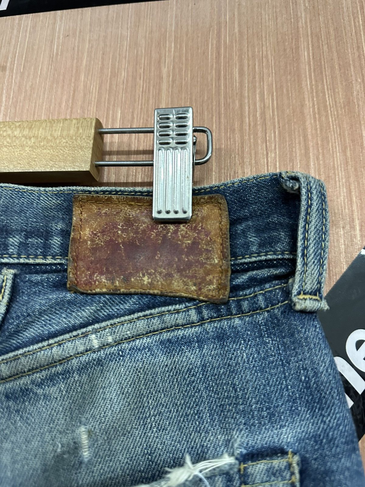 Levi's Veryrare Distressed LEVIS Buckle Selvedge Vintage Denim Size US 30 / EU 46 - 7 Thumbnail
