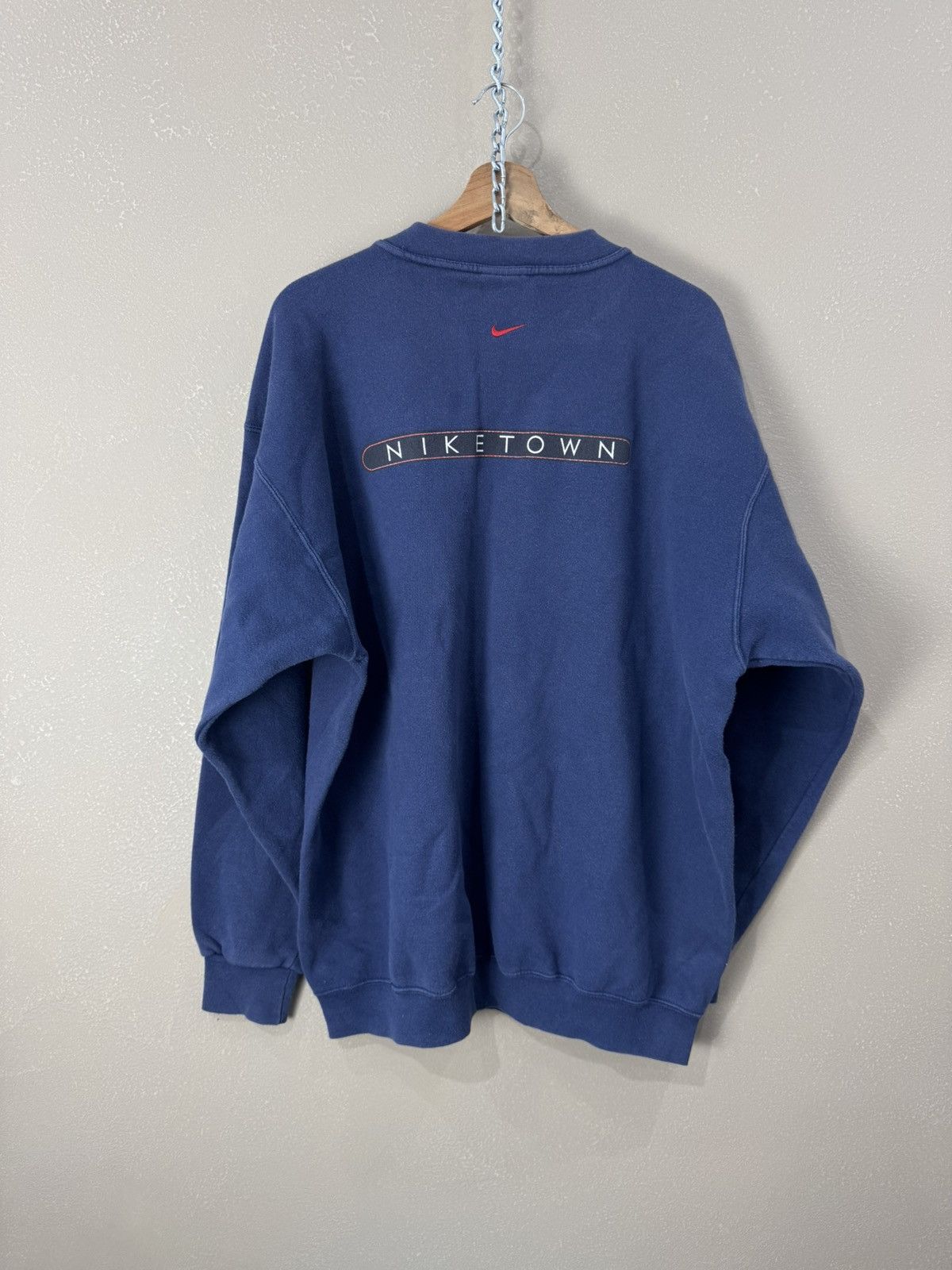 Nike Vintage Nike Town New York city faded oversize sweatshirt Size US XL / EU 56 / 4 - 1 Thumbnail