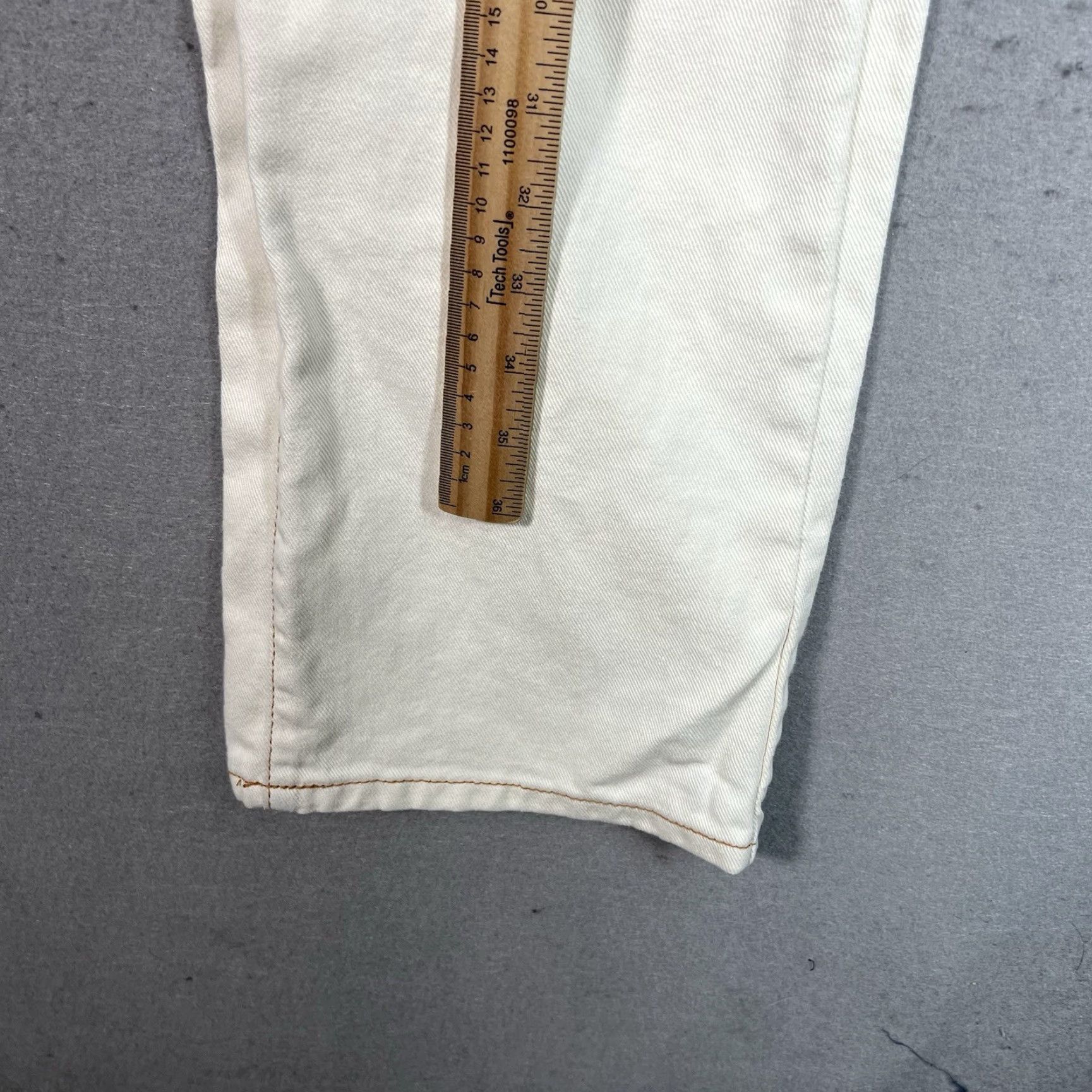 Bdg VINTAGE BDG Urban Outfitters White Jeans Womens 29 Straight Leg Denim Cotton 30 In Waist 29 In Inseam Size 29" - 4 Thumbnail