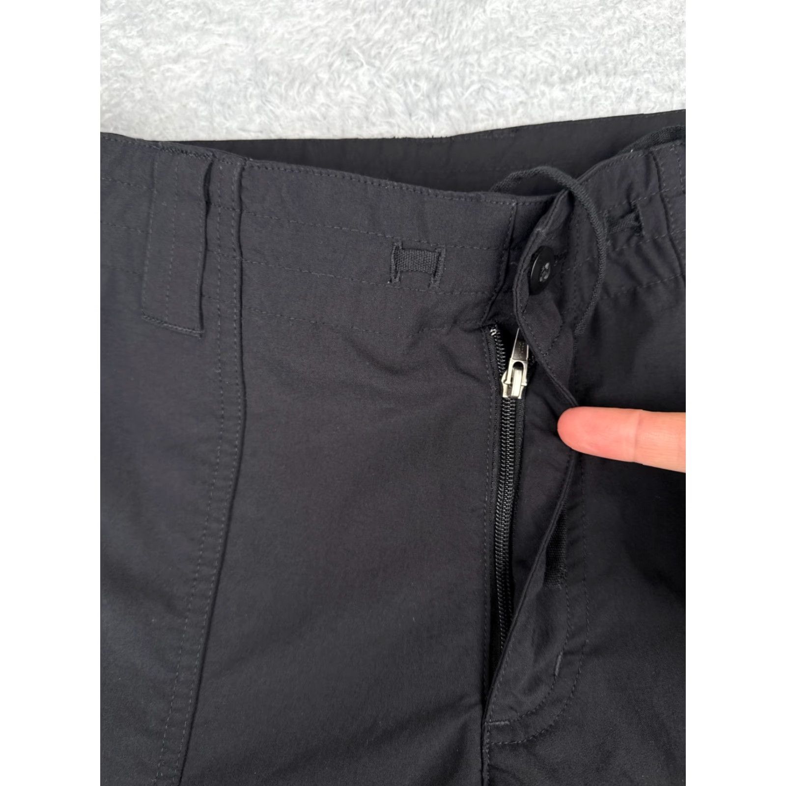 Patagonia Patagonia Pants Women 10 Black Inter-Continental Nylon 30x25 Straight Leg Pants Size 32" / US 10 / IT 46 - 5 Thumbnail