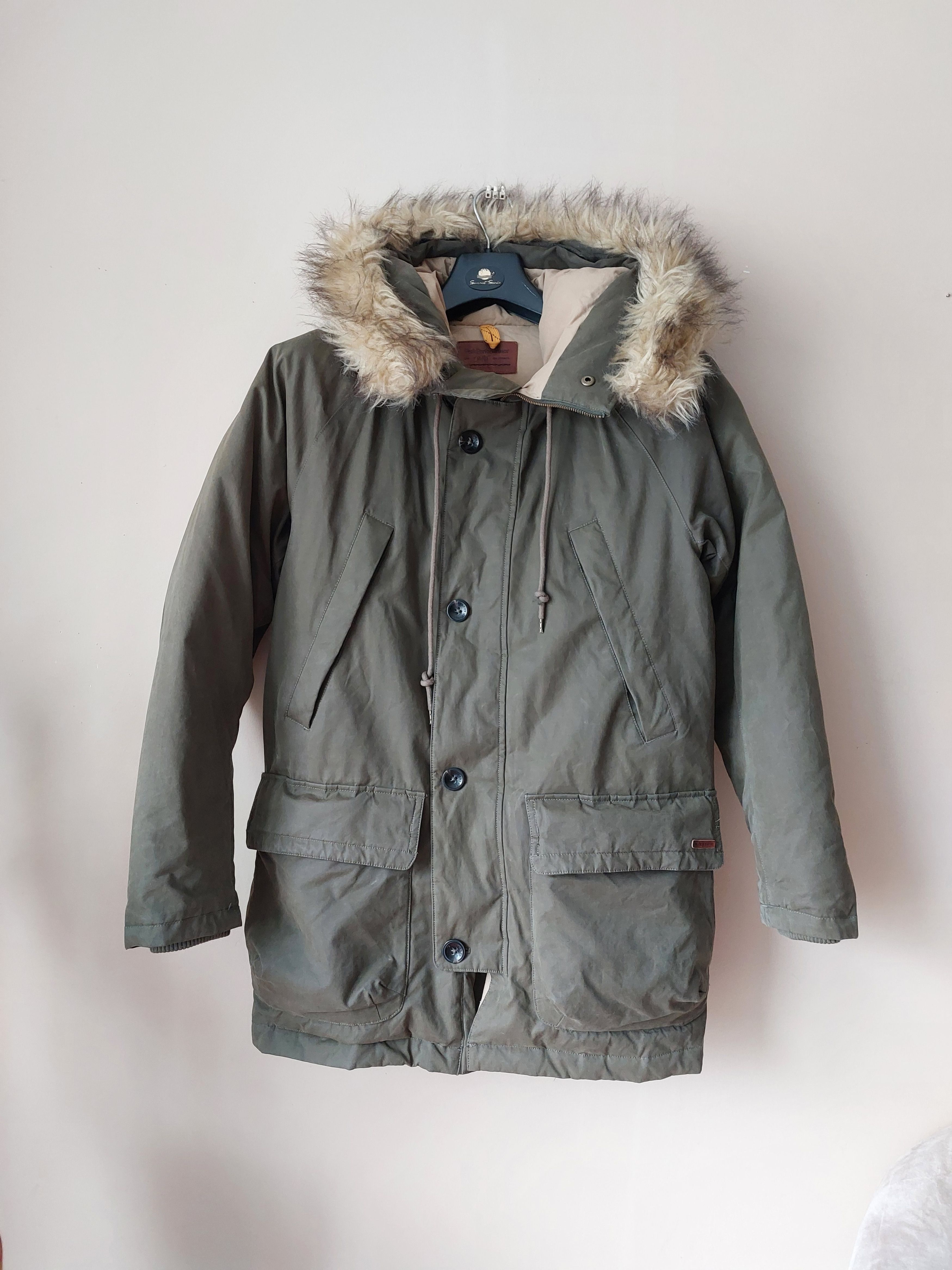 image of Peak Performance Parka, Dack Down, Winter Puffer in Olive, Men's (Size Small)