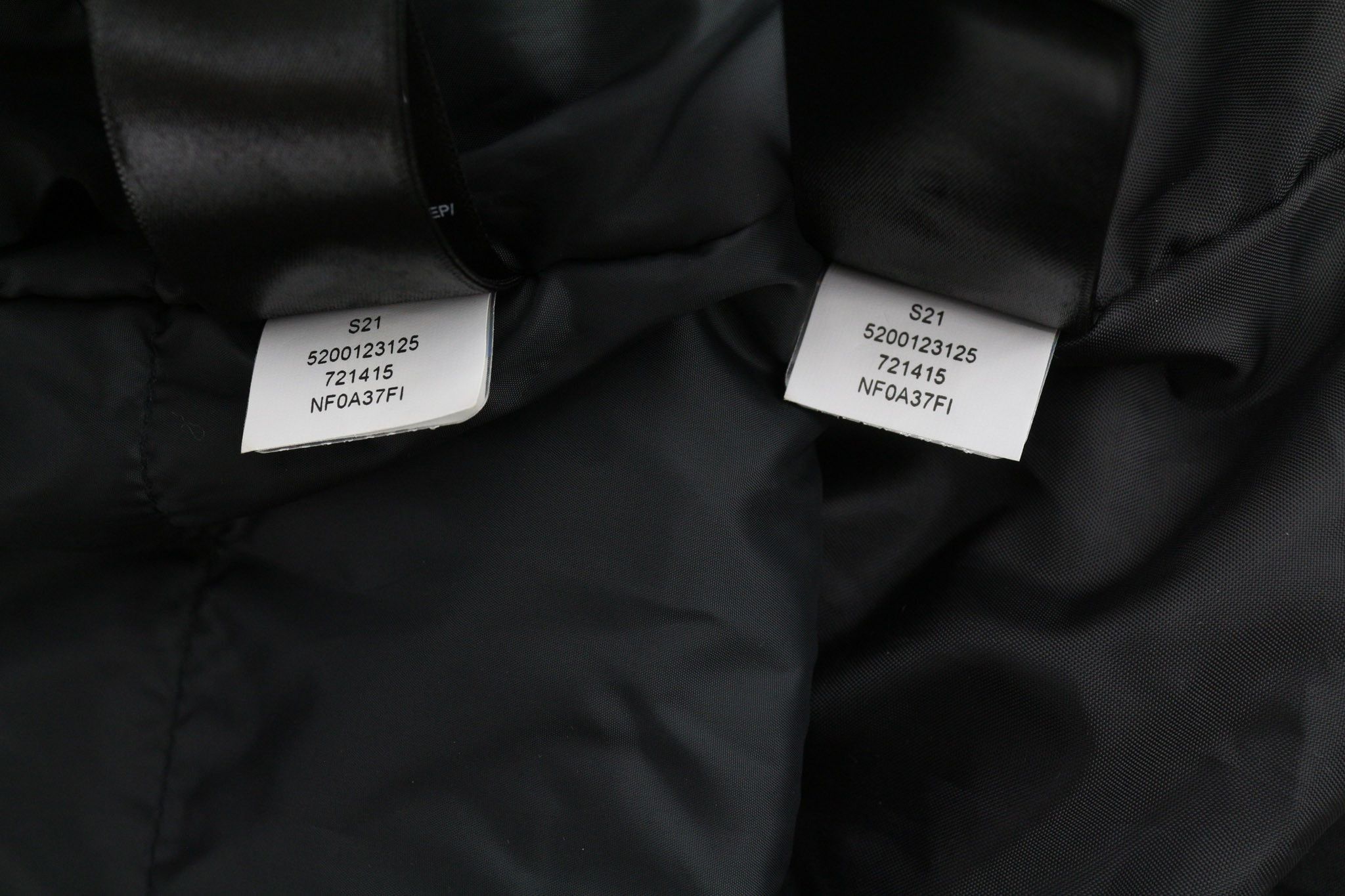 The North Face XL Black Hooded Removable Lining Dryvent 81672 Size US XL / EU 56 / 4 - 11 Thumbnail
