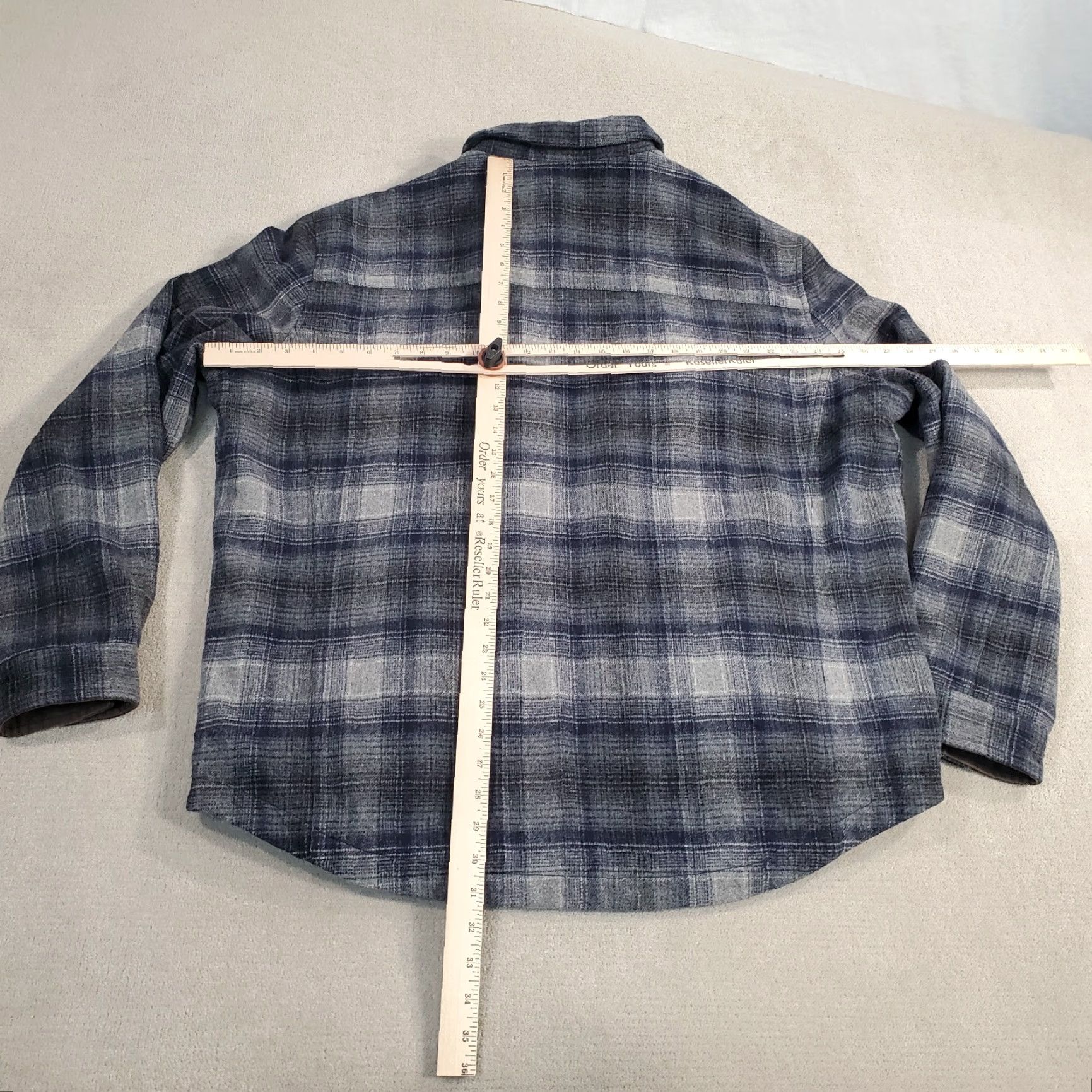 Vintage Dakota Grizzly Wool Shirt Jacket Mens 2XL Gray Plaid Full Zip Quilt Lined Wool Shirt Jacket Mens 2XL Gray Plaid Full Zip Quilt Lined Size US XXL / EU 58 / 5 - 6 Thumbnail