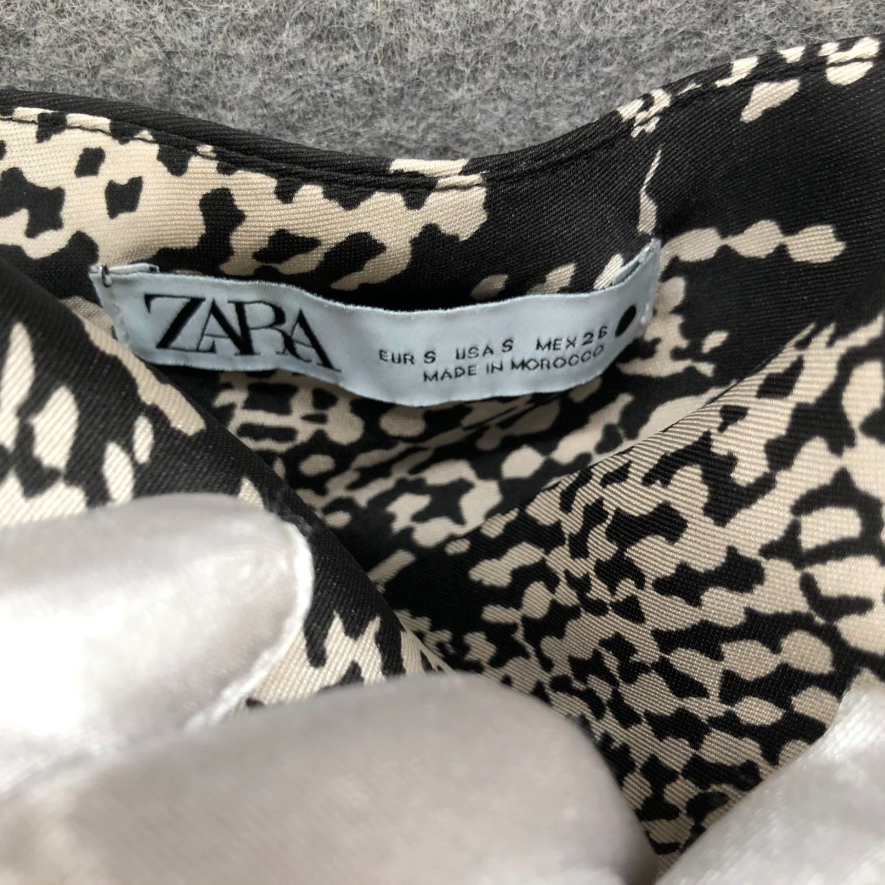 Zara VINTAGE? No. Zara Satin Slip Dress Womens S Black Cream Printed Mini Tie Strap Size S / US 4 / IT 40 - 5 Thumbnail