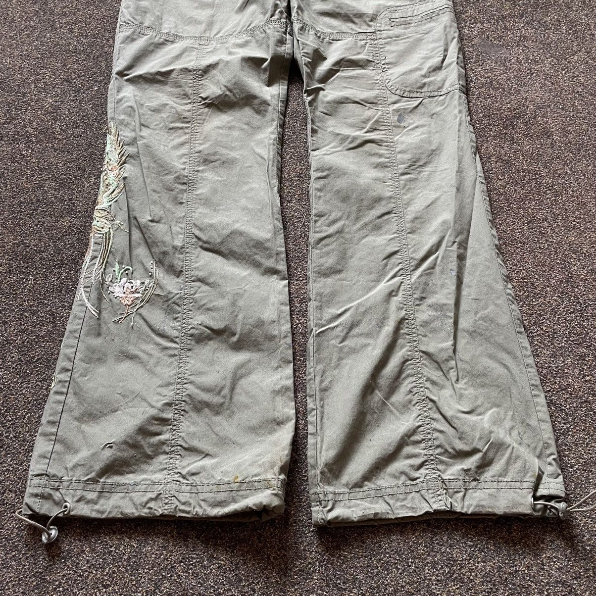 Vintage Vintage Y2K Baggy Cargo Pants Khaki Distressed Workwear Punk Size 32" / US 10 / IT 46 - 5 Thumbnail