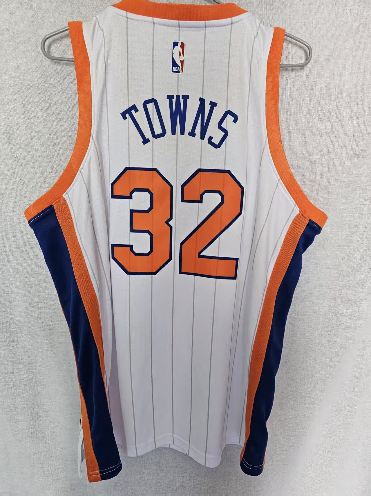 NBA New York Knicks 32 Karl-Anthony Towns Jersey Small Size US S / EU 44-46 / 1 - 1 Thumbnail