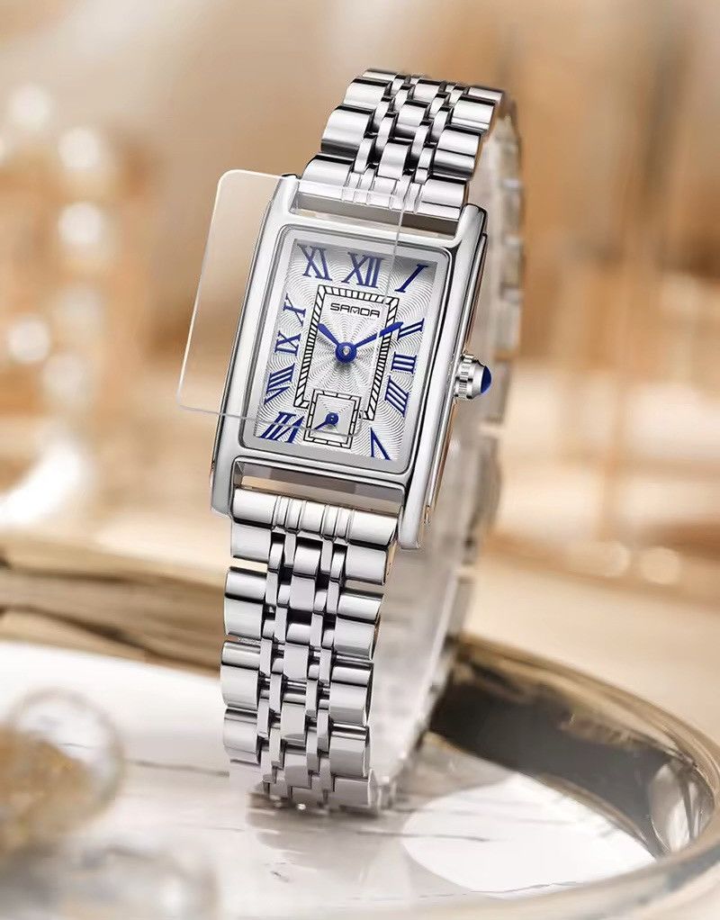 Jewelry 2000s vintage style square luxury watch Size ONE SIZE - 1 Thumbnail