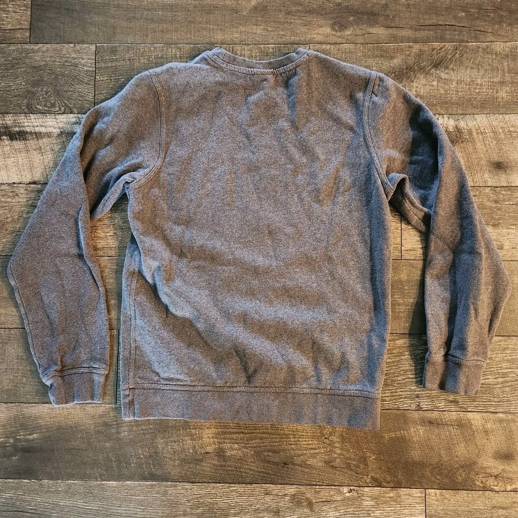 Nike VINTAGE Nike Sweatshirt Crewneck Pullover Gray Swoosh Blue Tag Men’s M Regular Shirt? Size US M / EU 48-50 / 2 - 7 Thumbnail