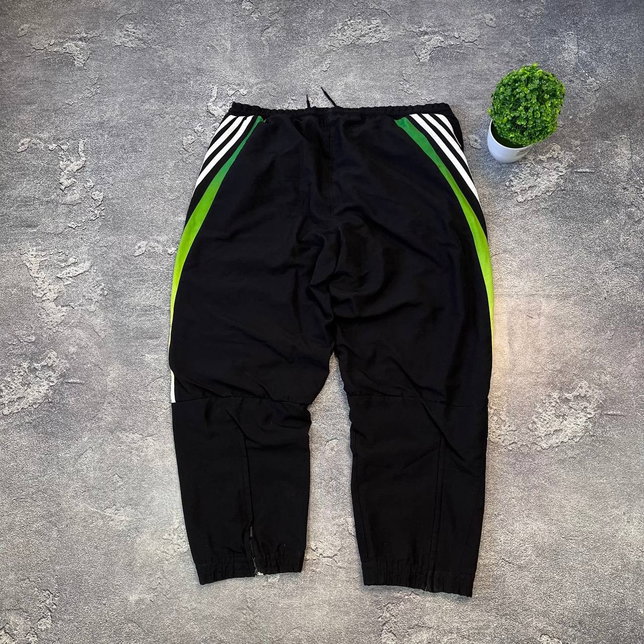 Adidas Vintage 90s Adidas Nylon Windbreaker Track Pants Men's Size US 33 - 13 Thumbnail