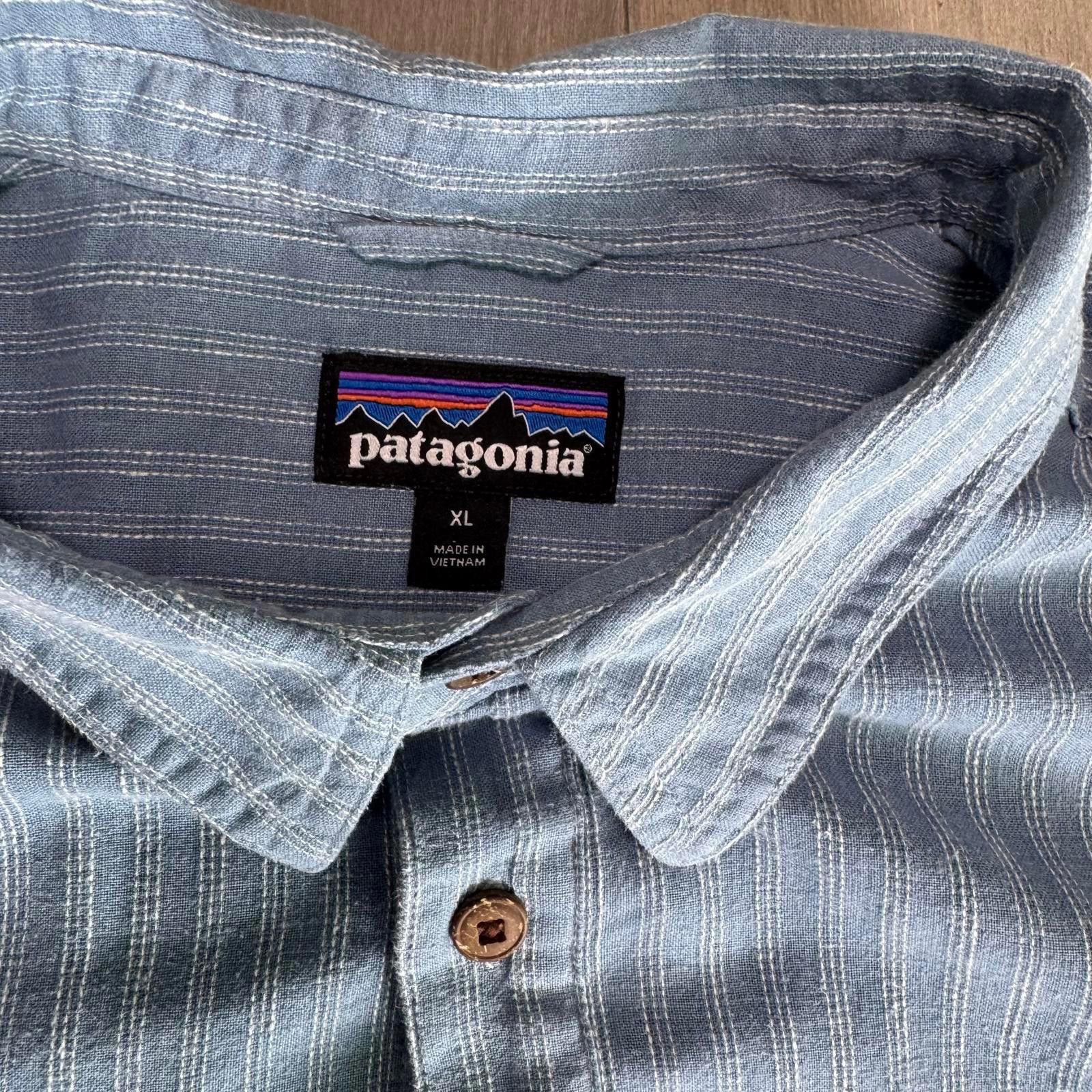 Patagonia Patagonia Men's Short Sleeve Button-Up Shirt Size XL Size US XL / EU 56 / 4 - 2 Thumbnail