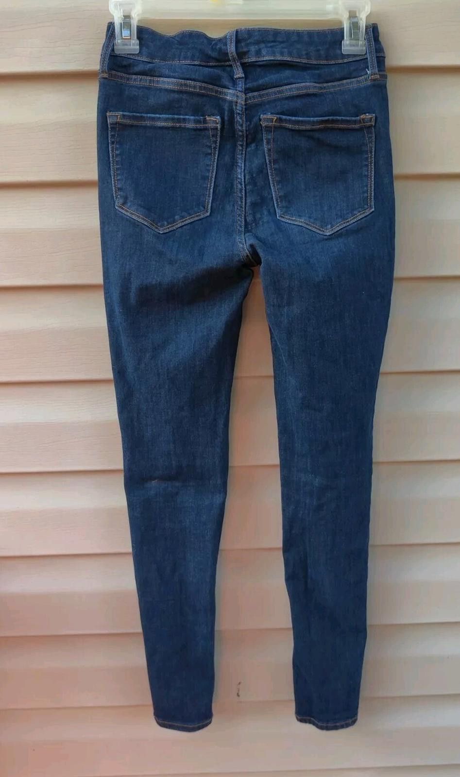 Old Navy Old Navy Rockstar Jeans High Rise Blue Denim Pants 2 Petite Size 26" / US 2 / IT 38 - 5 Thumbnail