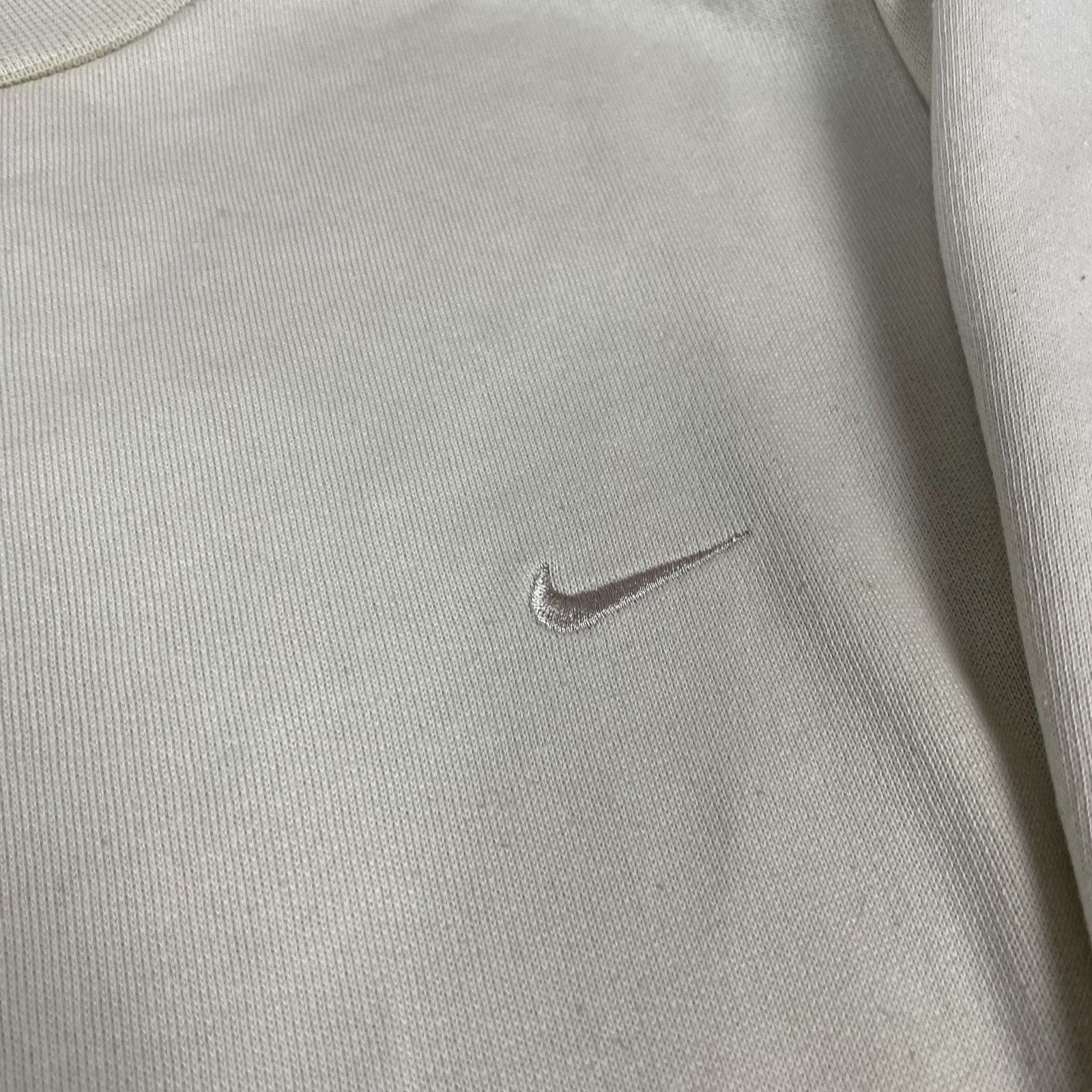 Nike × Vintage Nike Men Beige Cotton Blend Fleece Lined Swoosh Sweatshirt L Size US L / EU 52-54 / 3 - 3 Thumbnail
