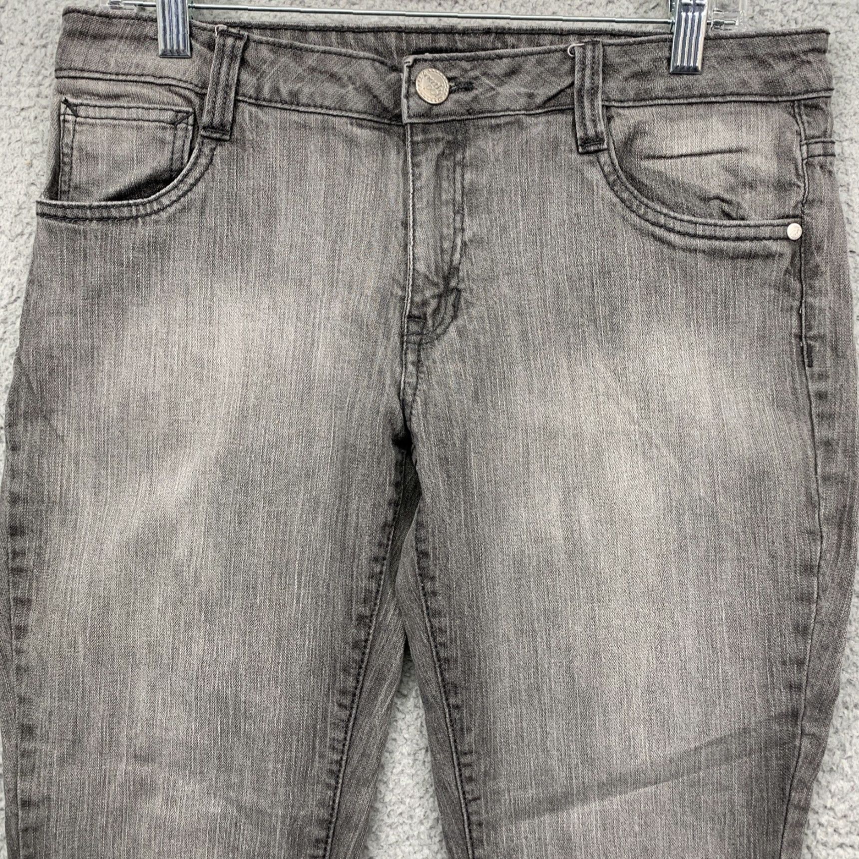 Southpole Southpole Jeans Women's Size 11 Straight Leg 5-Pocket Stone Washed Gray Stretch Denim Size 32" / US 10 / IT 46 - 2 Thumbnail