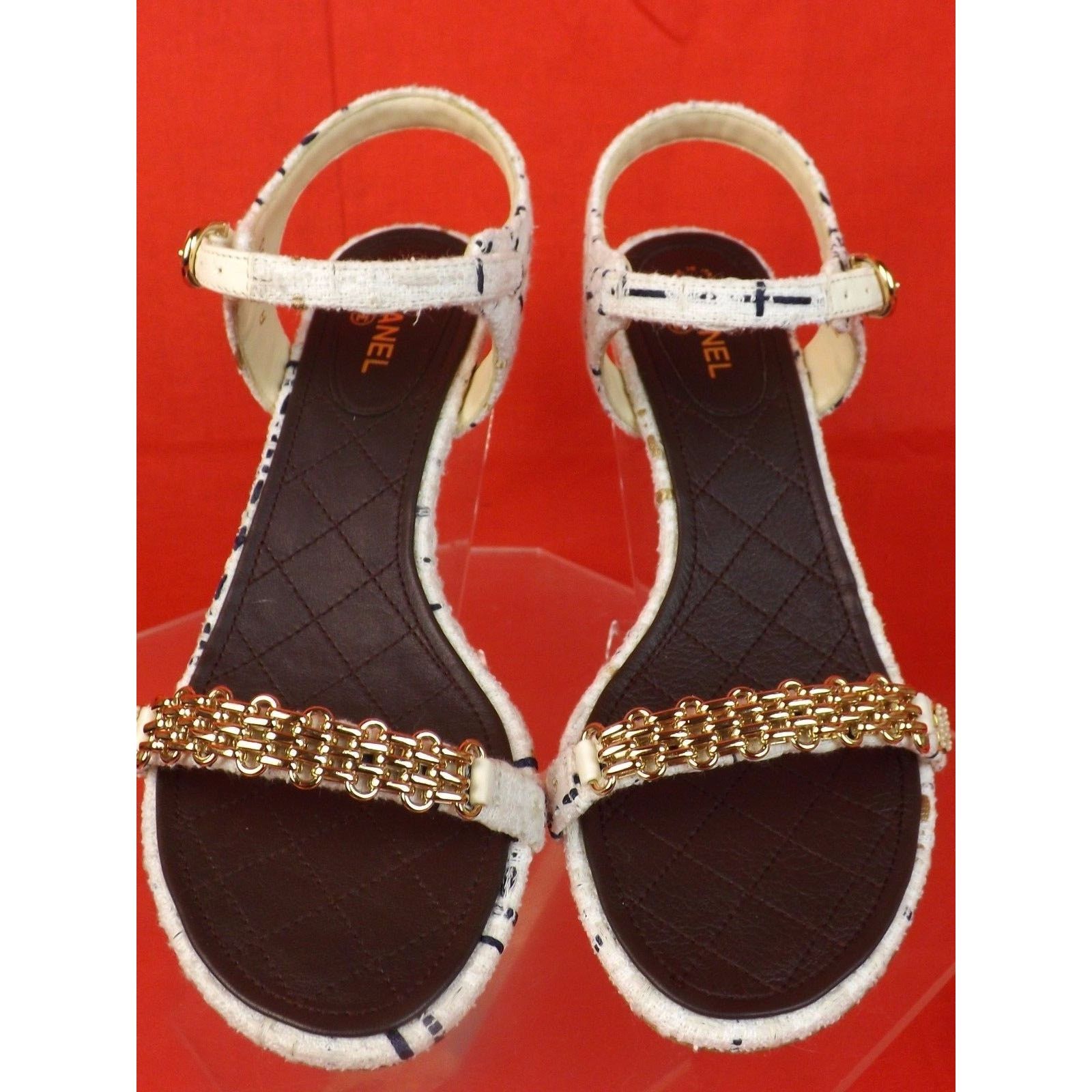 Chanel CHANEL WHITE TWEED GOLD CHAIN CC PEARLS SANDALS PUMPS 37.5 Size US 7.5 / IT 37.5 - 4 Thumbnail